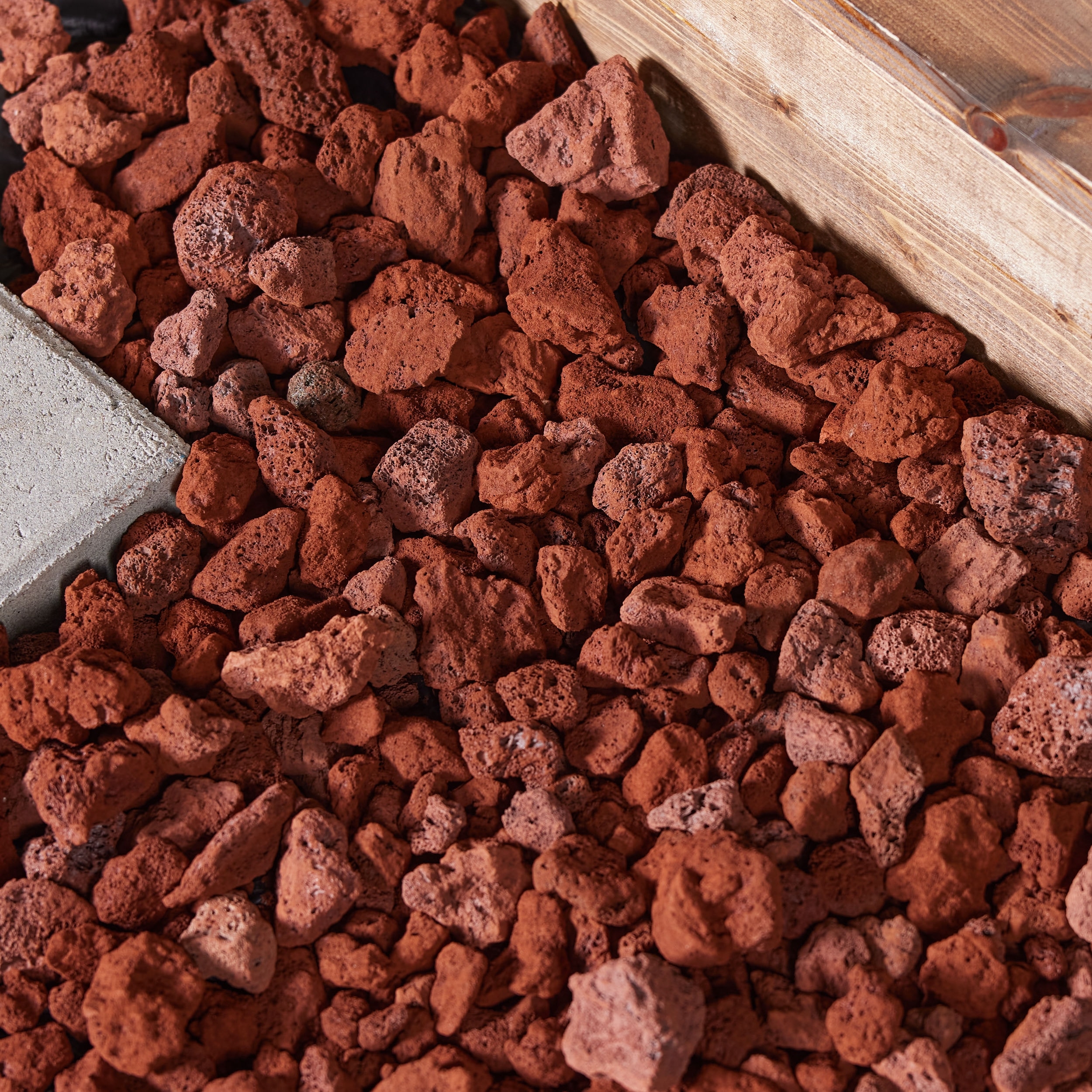 0 5 cu Ft 50 lb Red Decorative Rock 113520 At Lowes