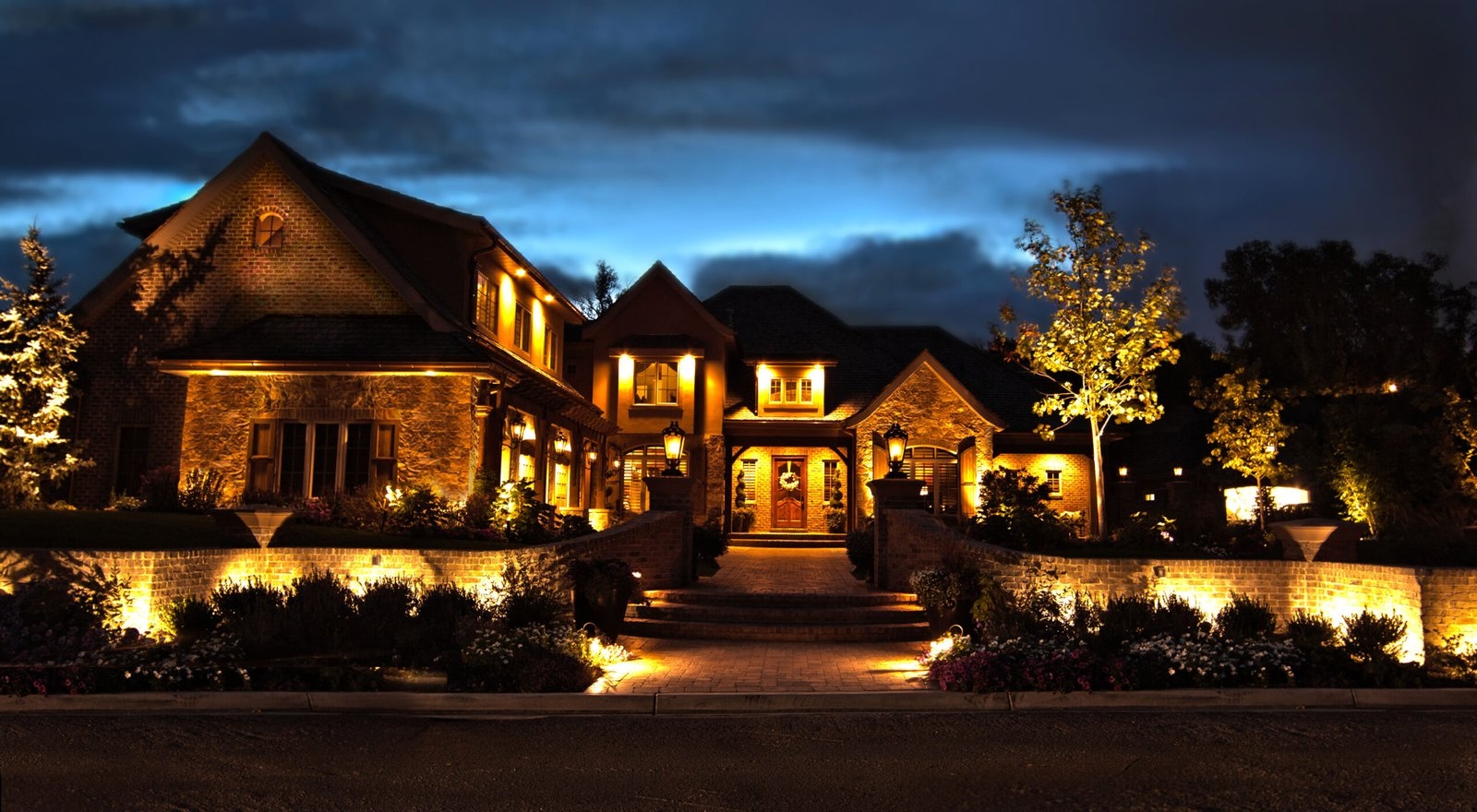 10 Reasons Why Landscape Lighting Is The Best Investment For Your Home Brite Nites