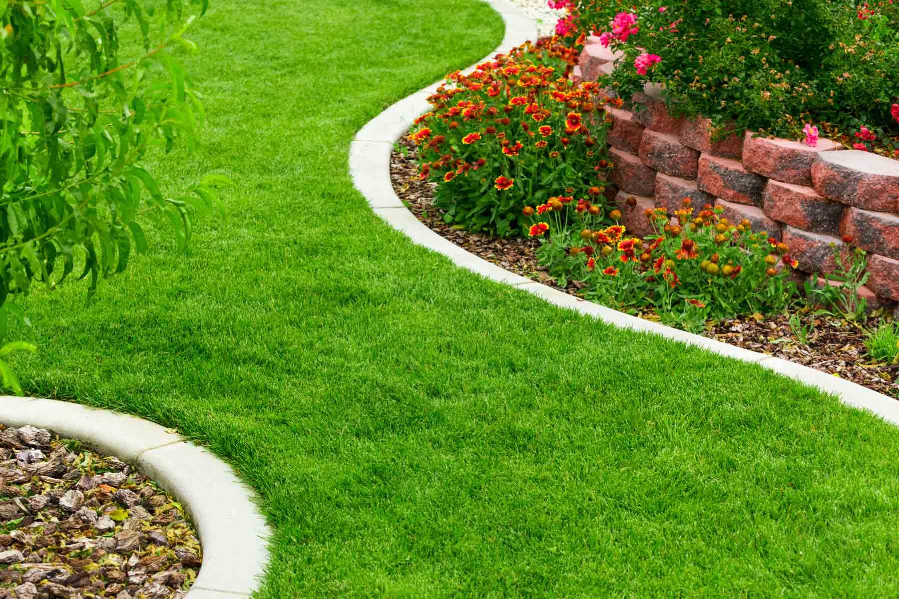 2025 Landscaping Curbing Cost Concrete Landscape Edging Prices