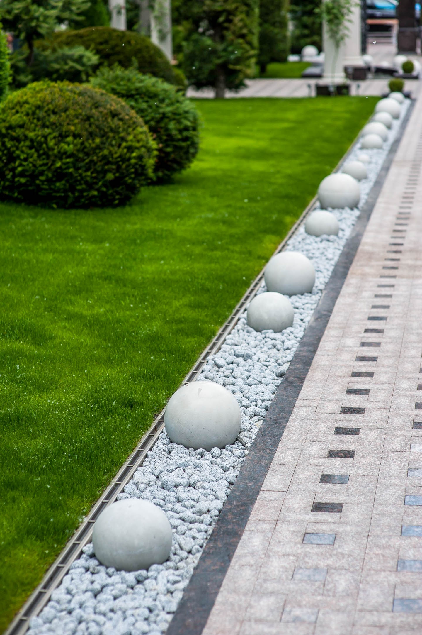 22 Garden Edging Ideas For Flower Beds Every Gardener Needs To Know