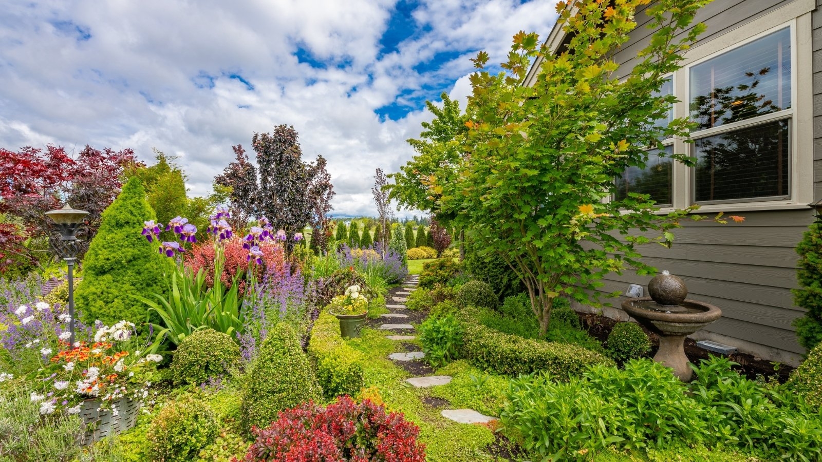 27 Low Maintenance Landscape Ideas For Your New Home 27 Low Maintenance Landscape Ideas For Your New Home