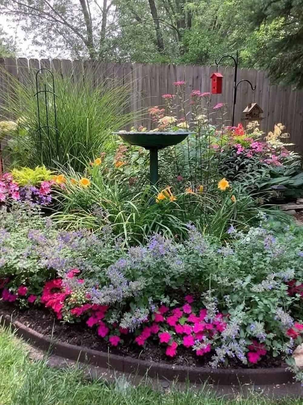 32 Clever Small Corner Garden Ideas To Transform Your Yard 32 Clever Small Corner Garden Ideas To Transform Your Yard