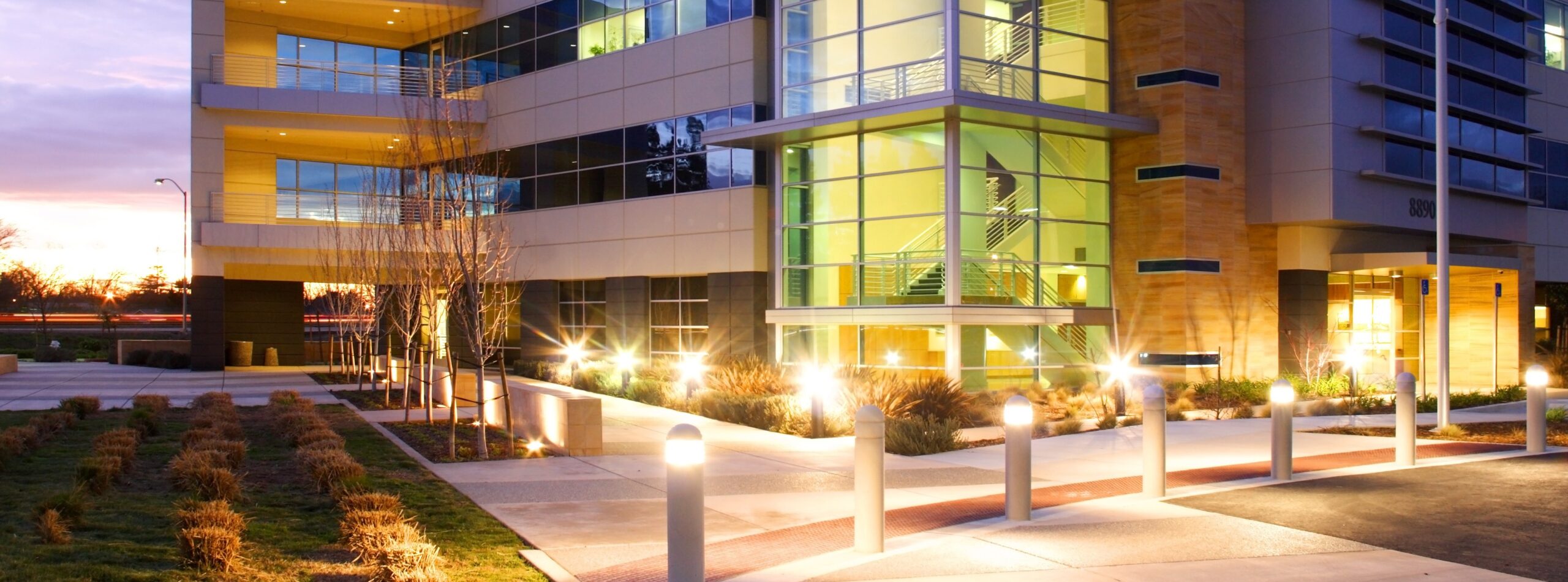 5 New Commercial Landscape Lighting Technologies That Are Brilliant Ideas