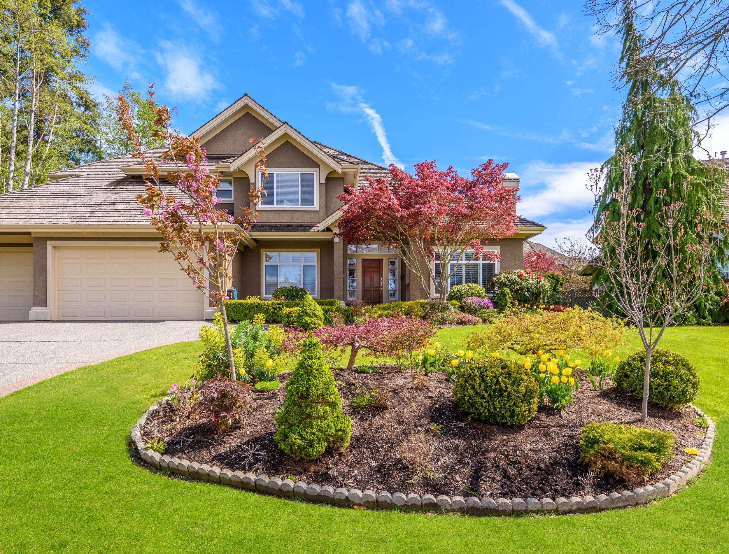 6 Landscaping Ideas And Designs For Your Front Yard