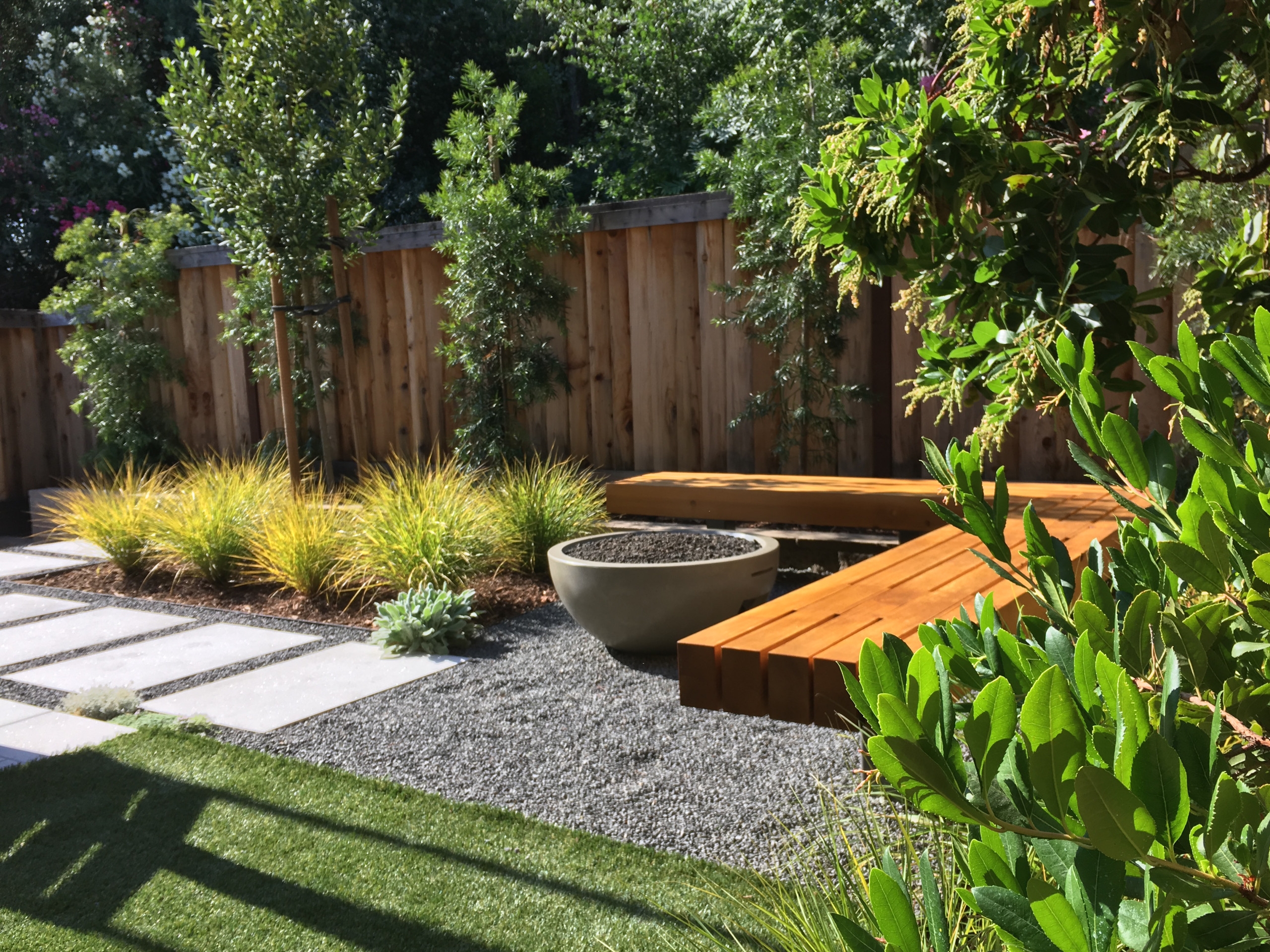 75 Small Modern Landscaping Ideas You ll Love August 2025 Houzz