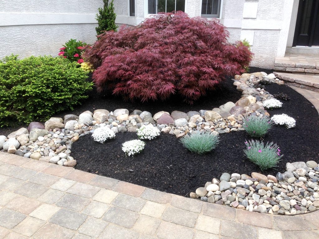 8 Landscaping Ideas Mulch Stone Holly Days Nursery Garden Center Landscaping