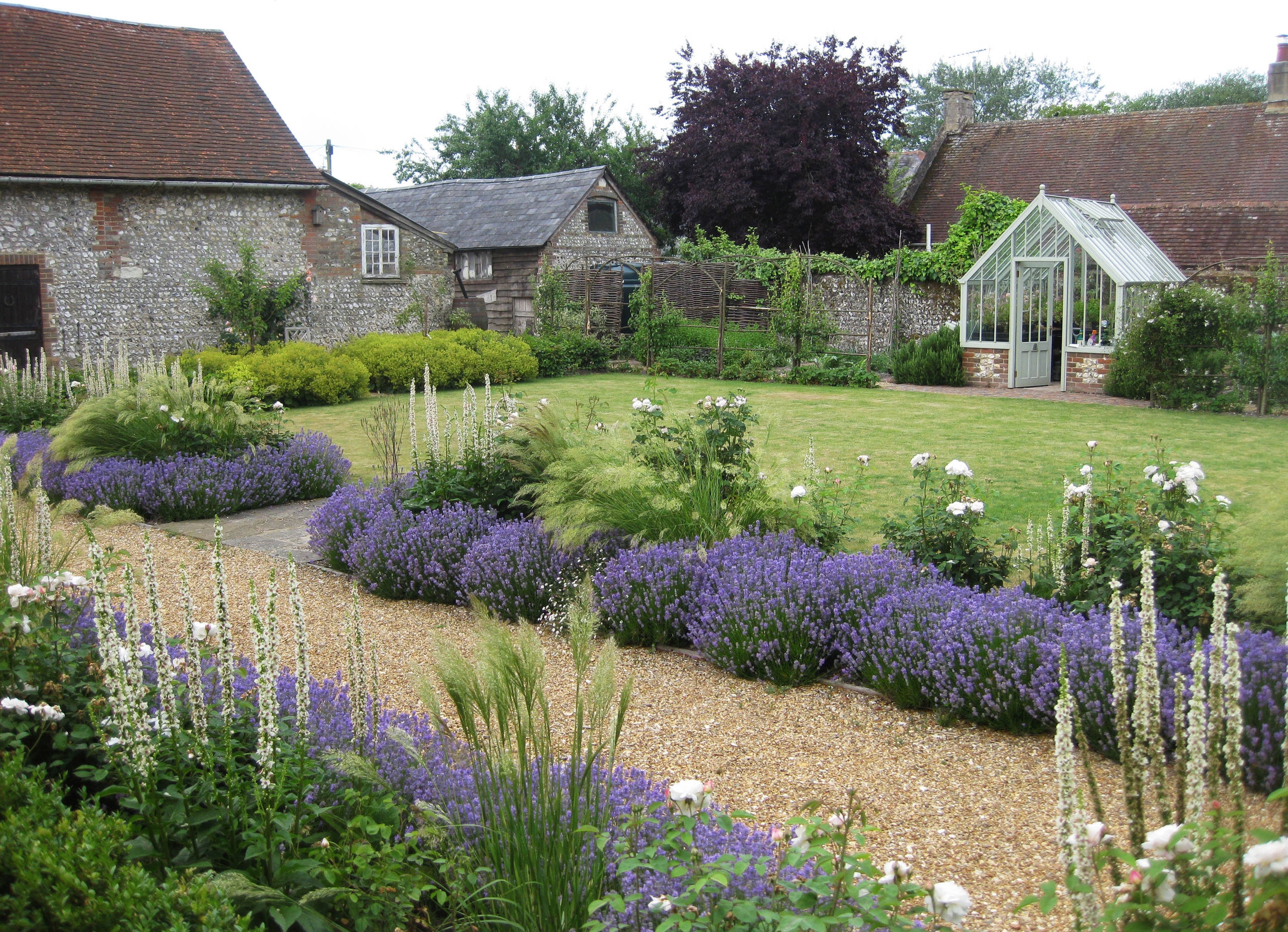 9 Ways To Use Lavender In Your Garden Design