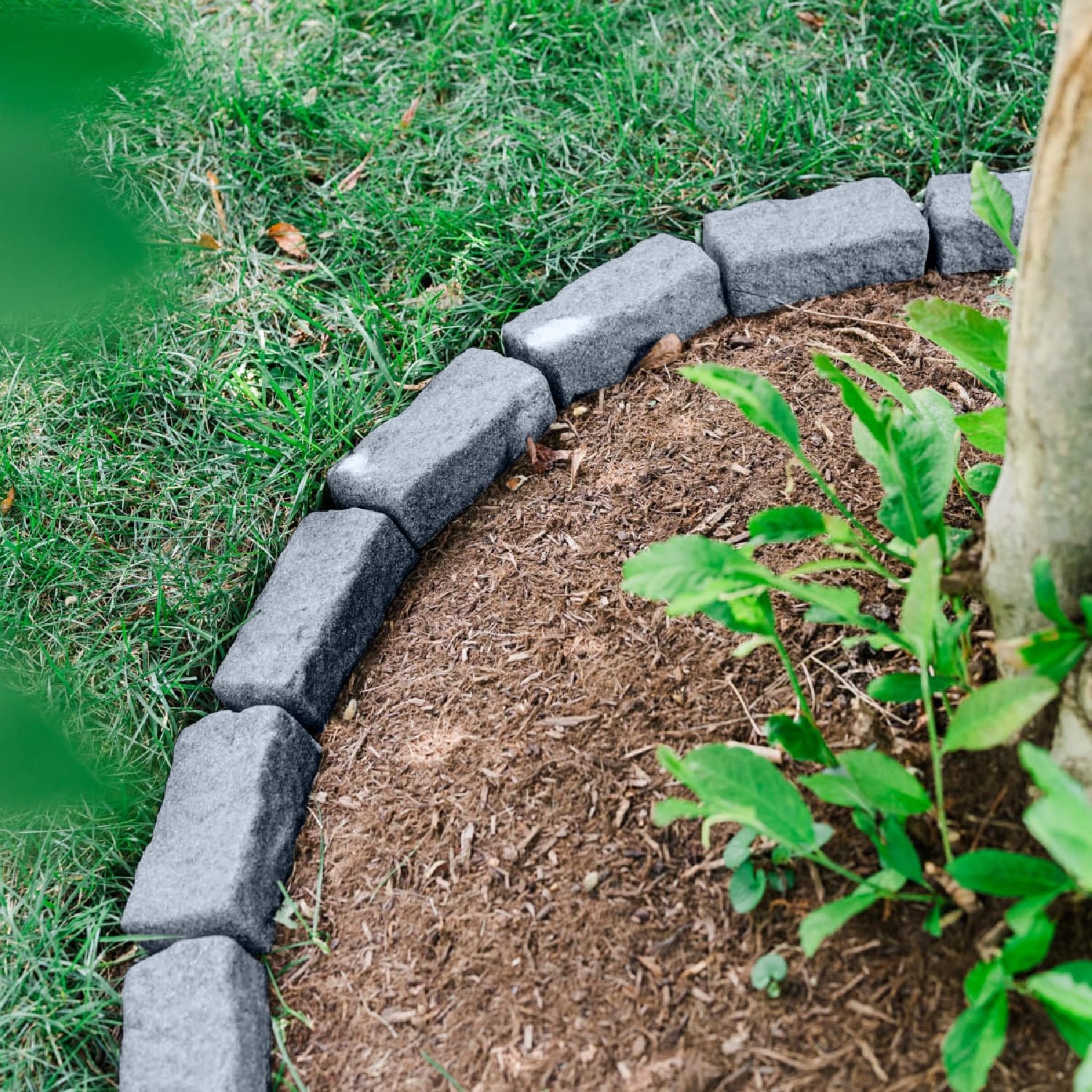 Amazon Beuta Landscape Edging Garden Edging Border Faux Stone Bricks For Lawn Edging Flower Beds Pathways Yard Edging 10 Packs Each Section Has 6 Bricks 48 L X