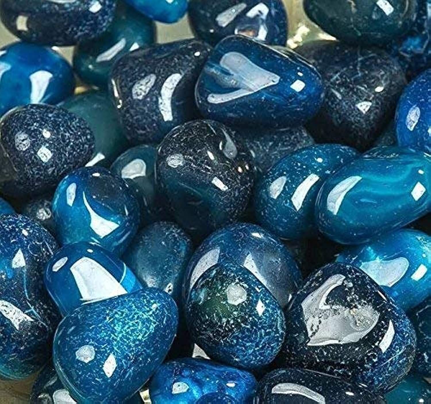 Amazon Blue River Rocks Garden Rocks Outdoor Decorative Stones Natural Gravel For Aquariums Landscaping Vase Fillers Succulent Tillandsia Cactus Pot Terrarium Rocks 4 5 Lb 72 Oz Patio Lawn Garden