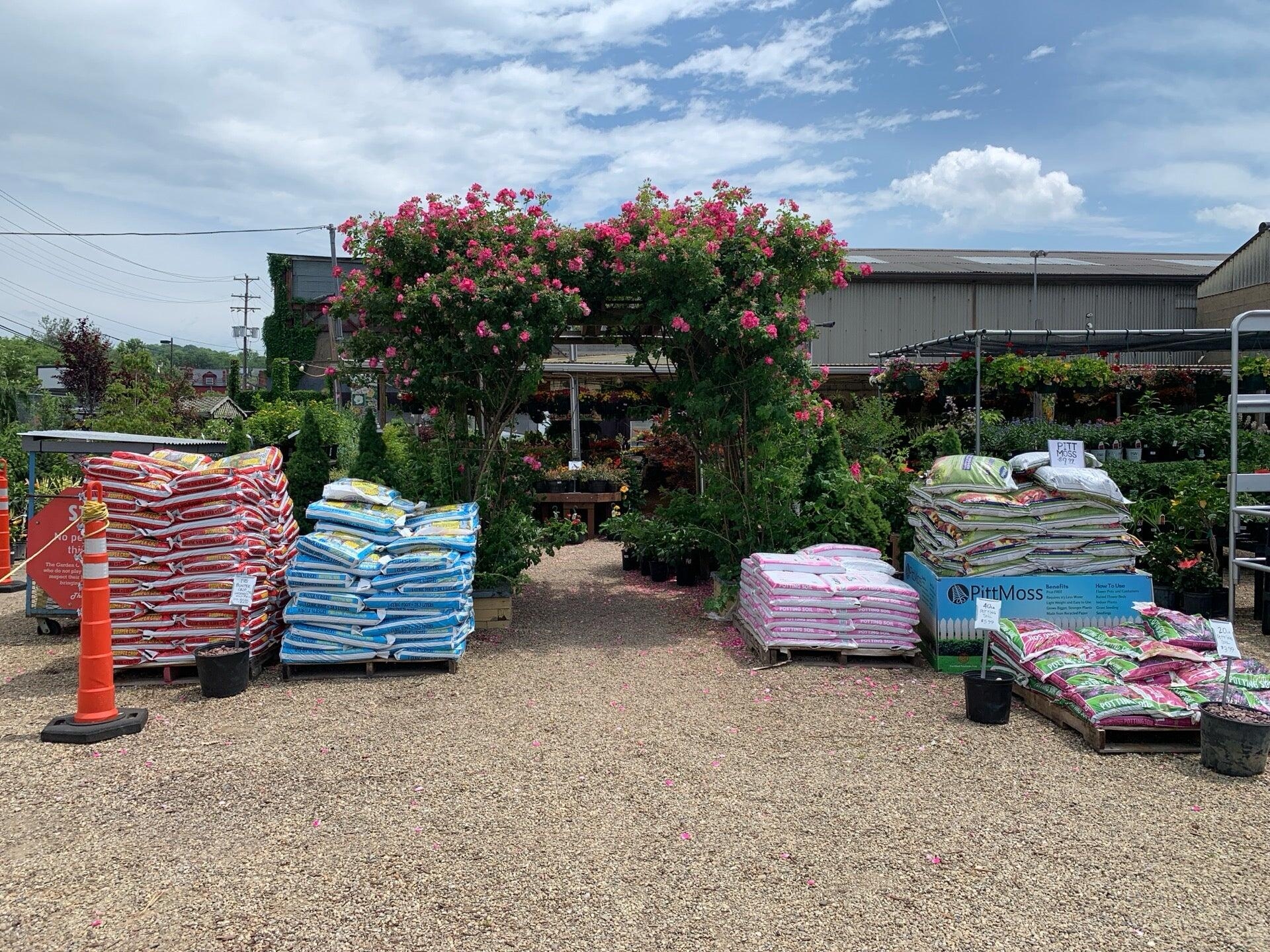 cavacini landscaping & garden center