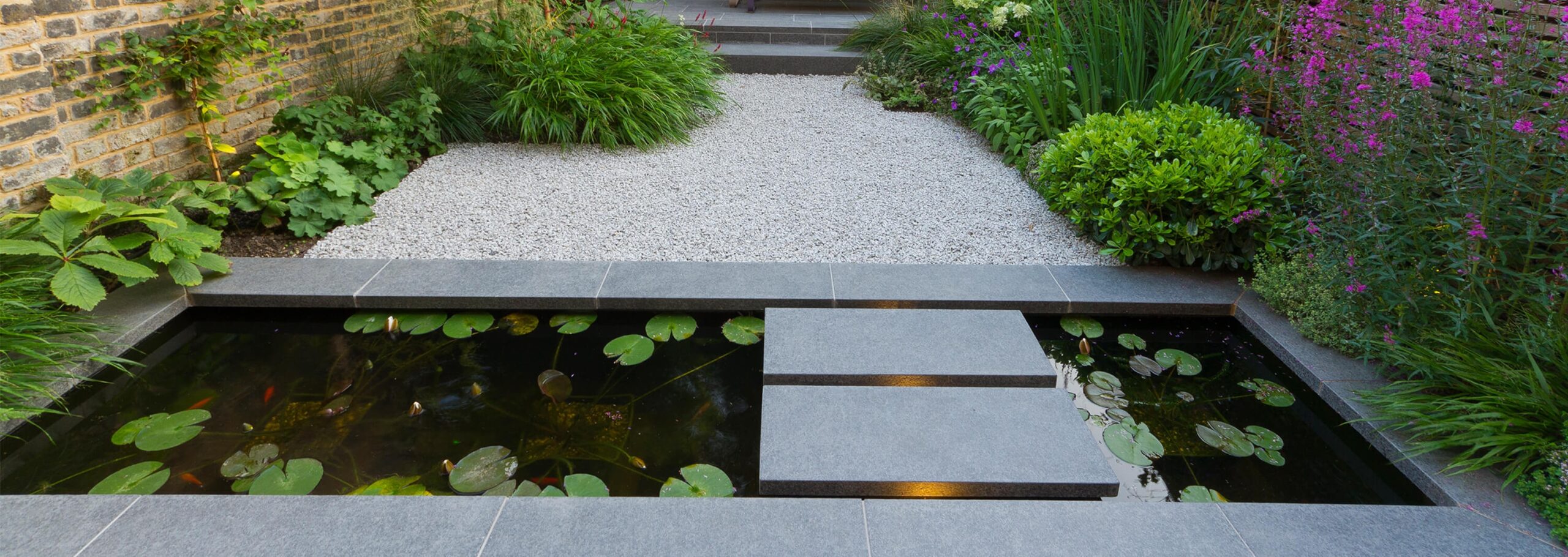 CED Stone Castlecary Scotland Stone Landscape Garden Supplies
