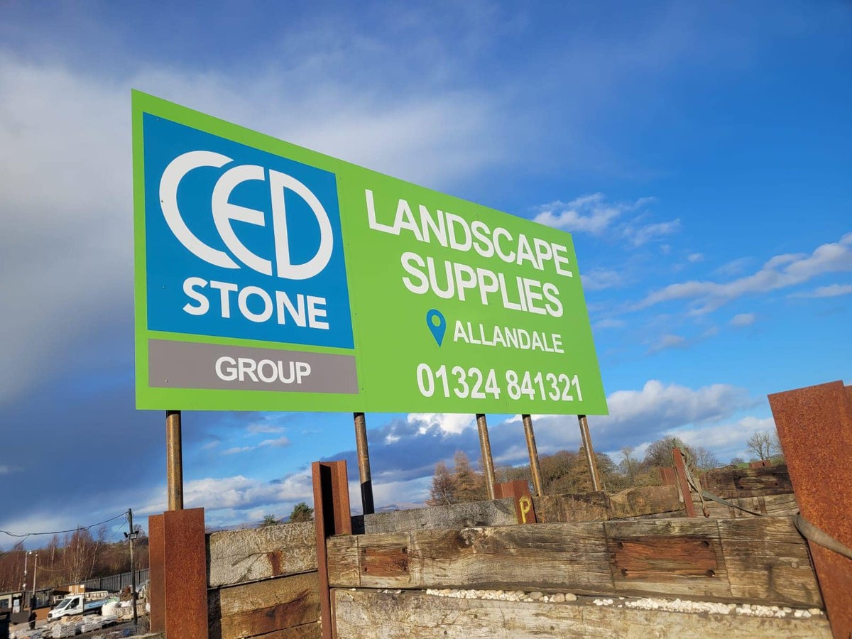 ced stone landscape - castlecary depot