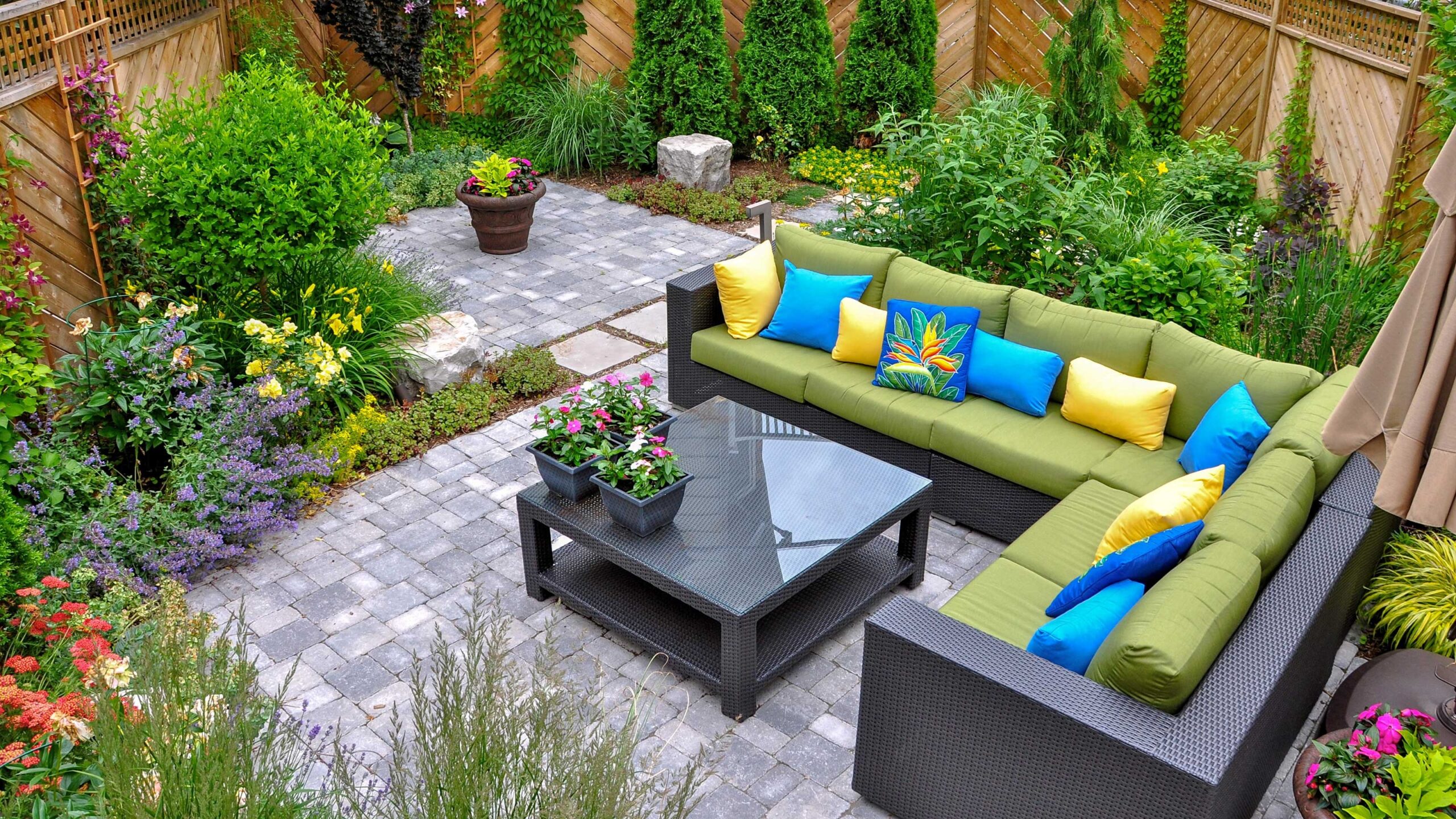 Cheap No grass Backyard Ideas 10 Low maintenance Looks For Your Space Gardeningetc