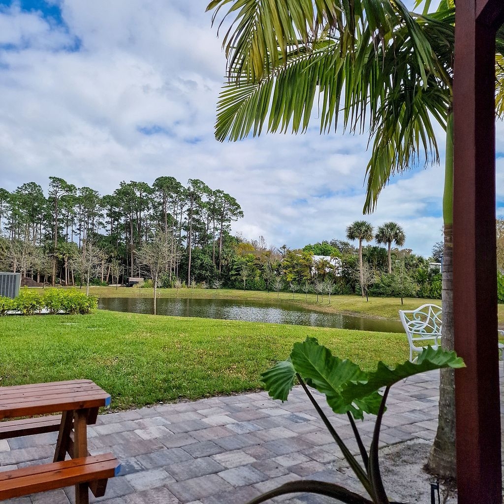 CLOSED CW Willis Family Farms Vero Beach Florida Restaurant HappyCow
