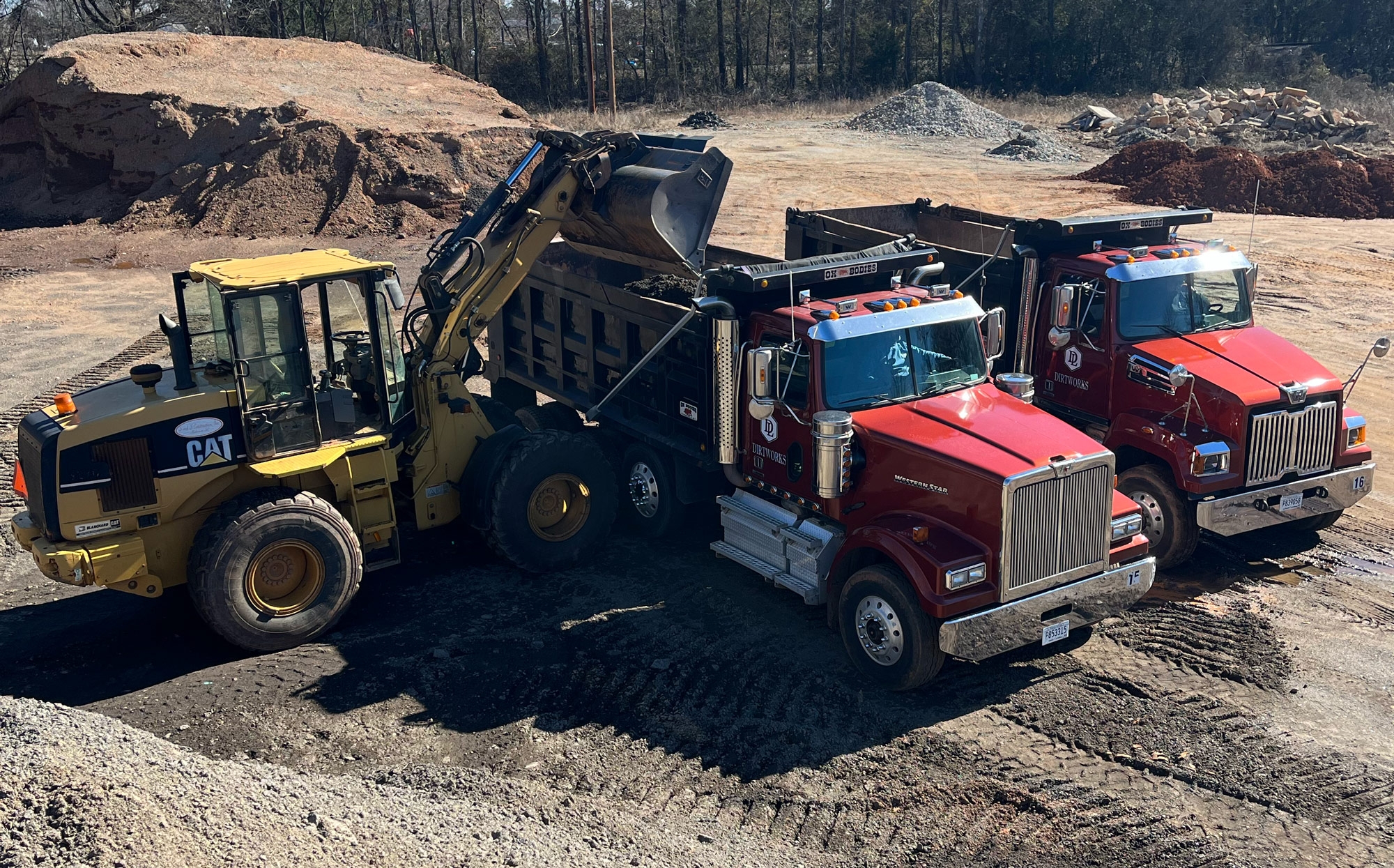 DL Dirtworks And Landscape Supplies