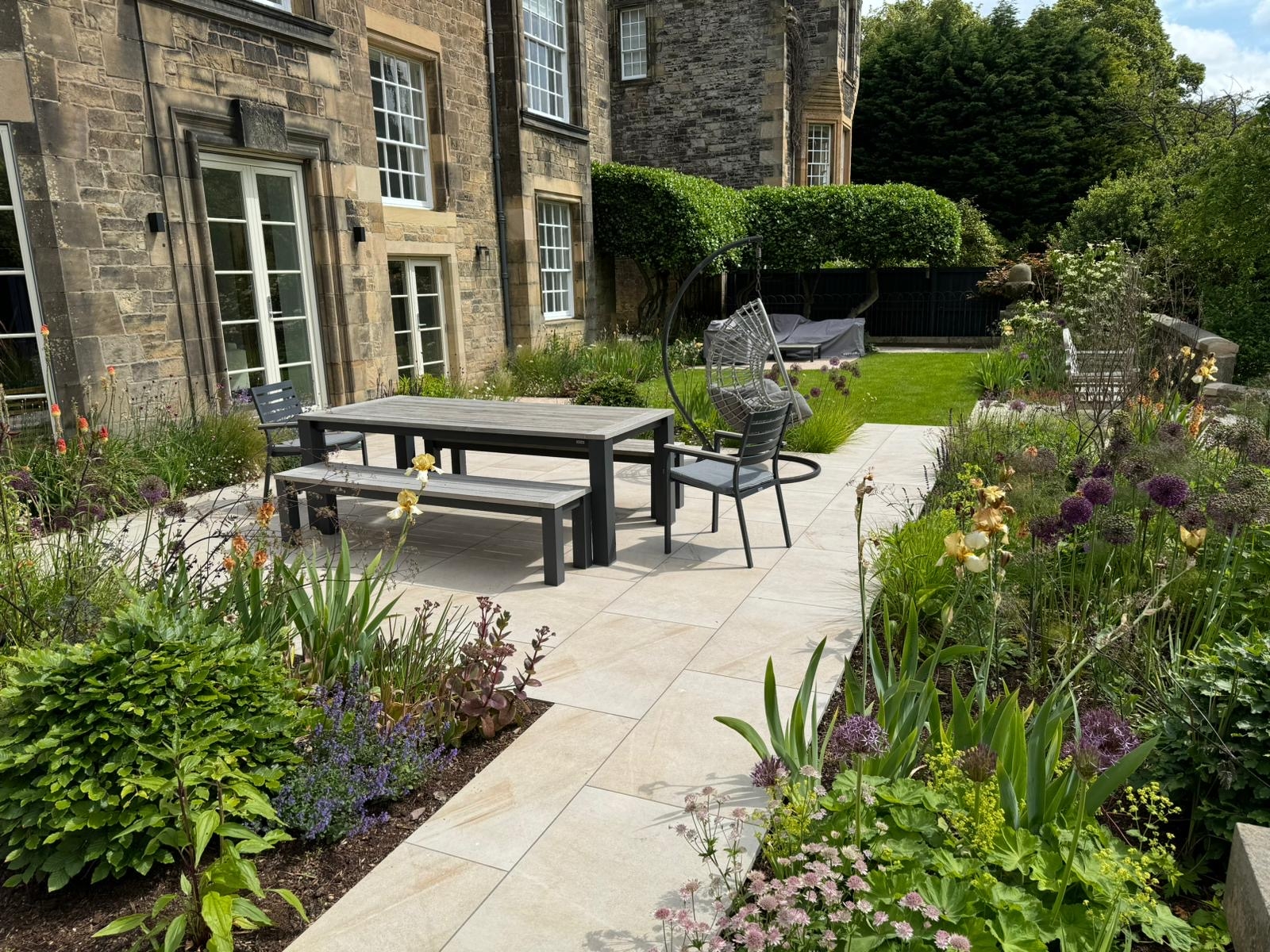 Edinburgh Lanscapers Armstrong Gardens And Landscapes Scotland Landscape Gardeners Edinburgh Landscape Gardeners In Edinburgh Landscapers Edinburgh Landscape Gardener Edinburgh Garden Landscape Edinburgh Garden Landscapers Edinburgh 