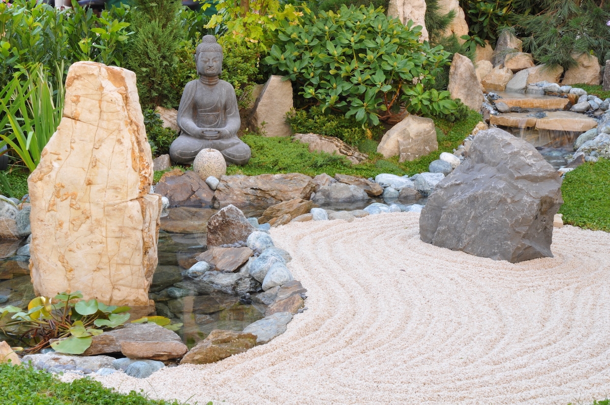 Escape To Nature Build Your Own Backayrd Zen Garden With Landscaping Rocks