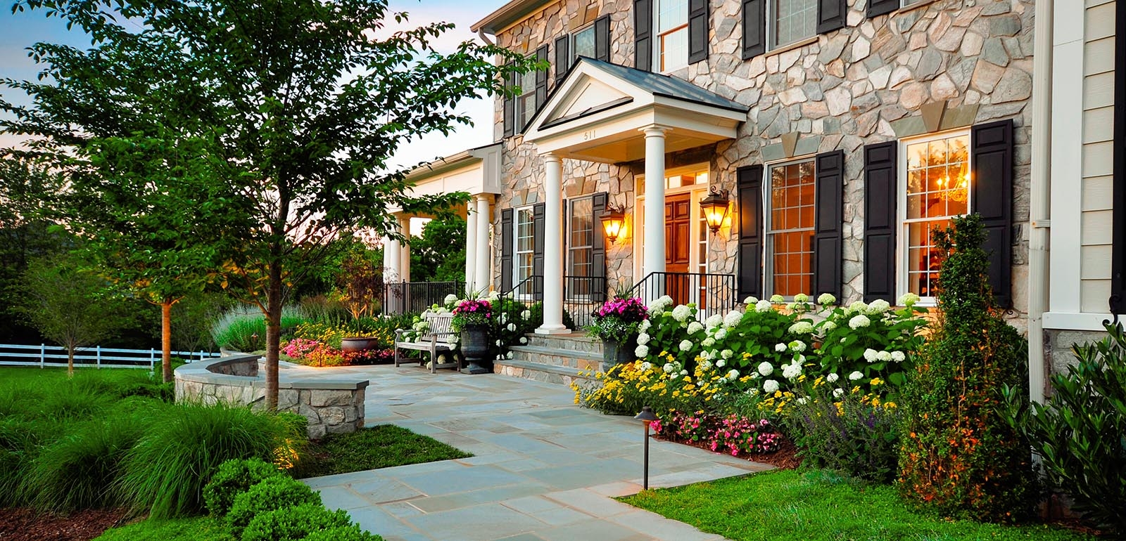 Forget The Traditional Look Modern Front Yard Landscaping Ideas
