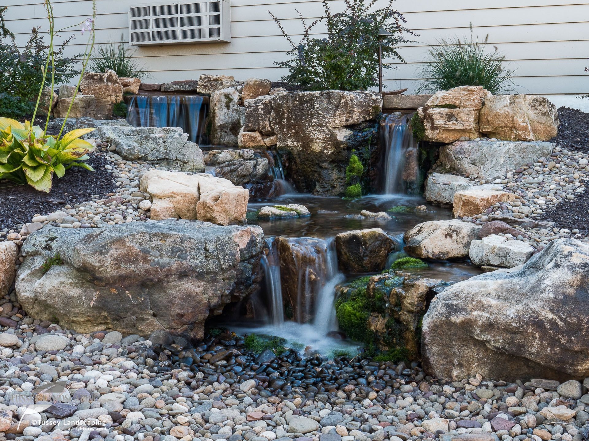 landscaping garden fountains landscaping garden fountains
