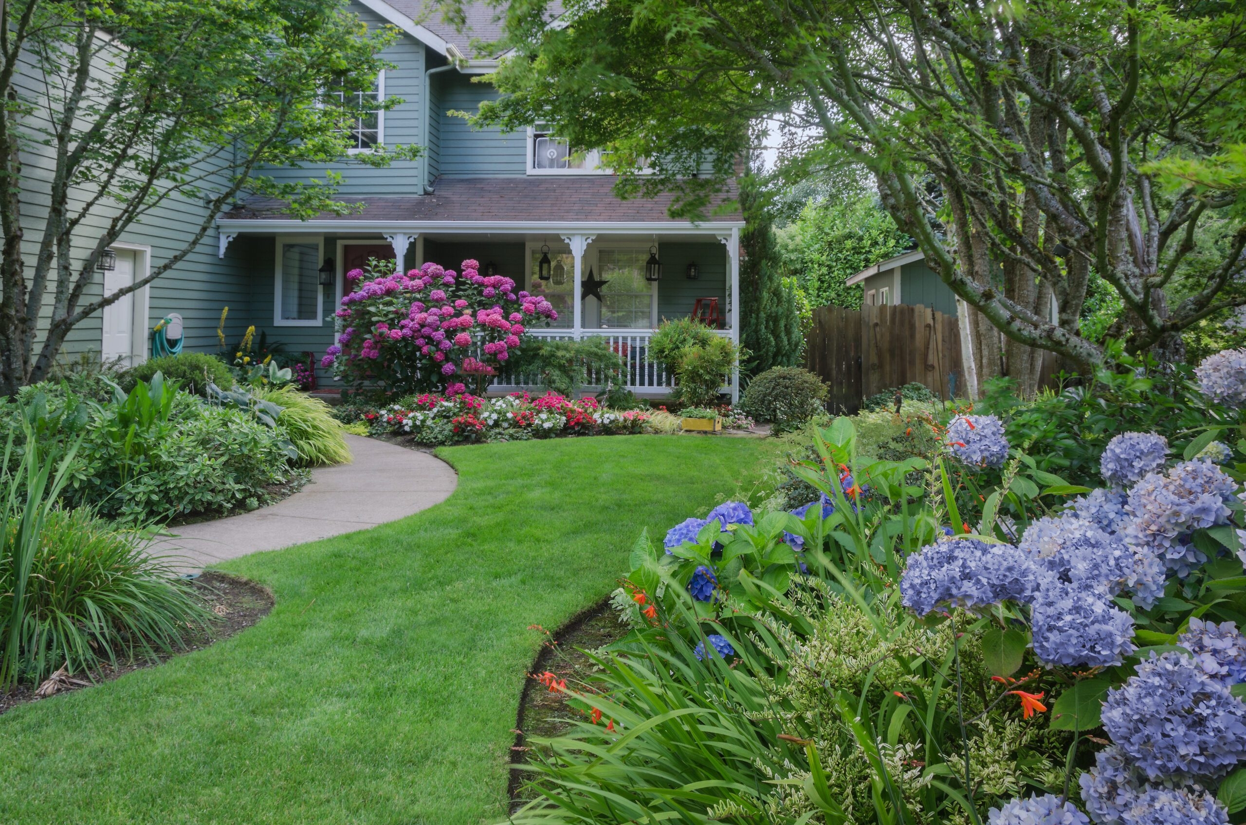 Front Yard Landscaping Tips Transform Your Home s Curb Appeal