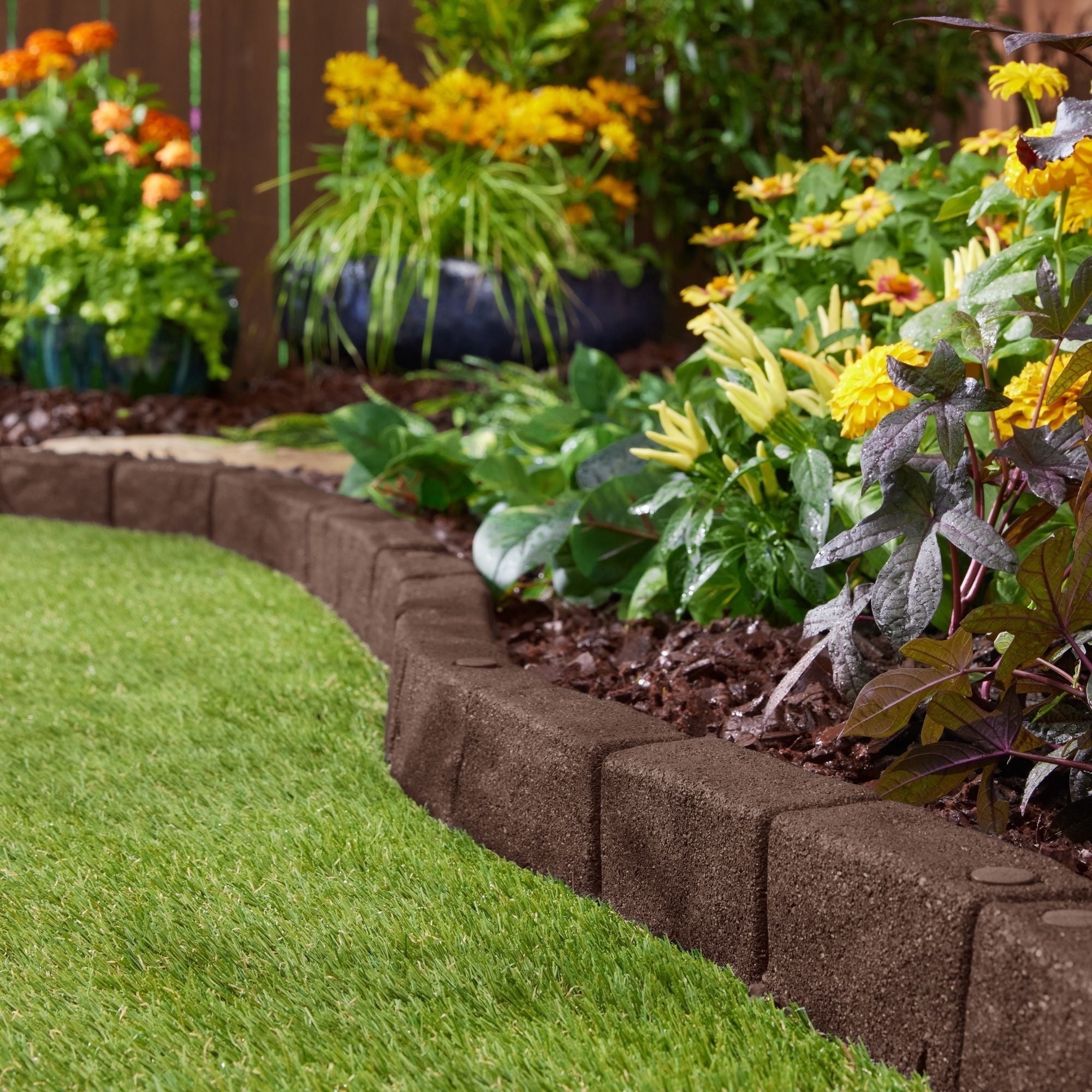 GroundSmart SmartLoc Cobblestone Landscape Edging 4 Black Rubber Garden Edging Border 36 Pack Walmart