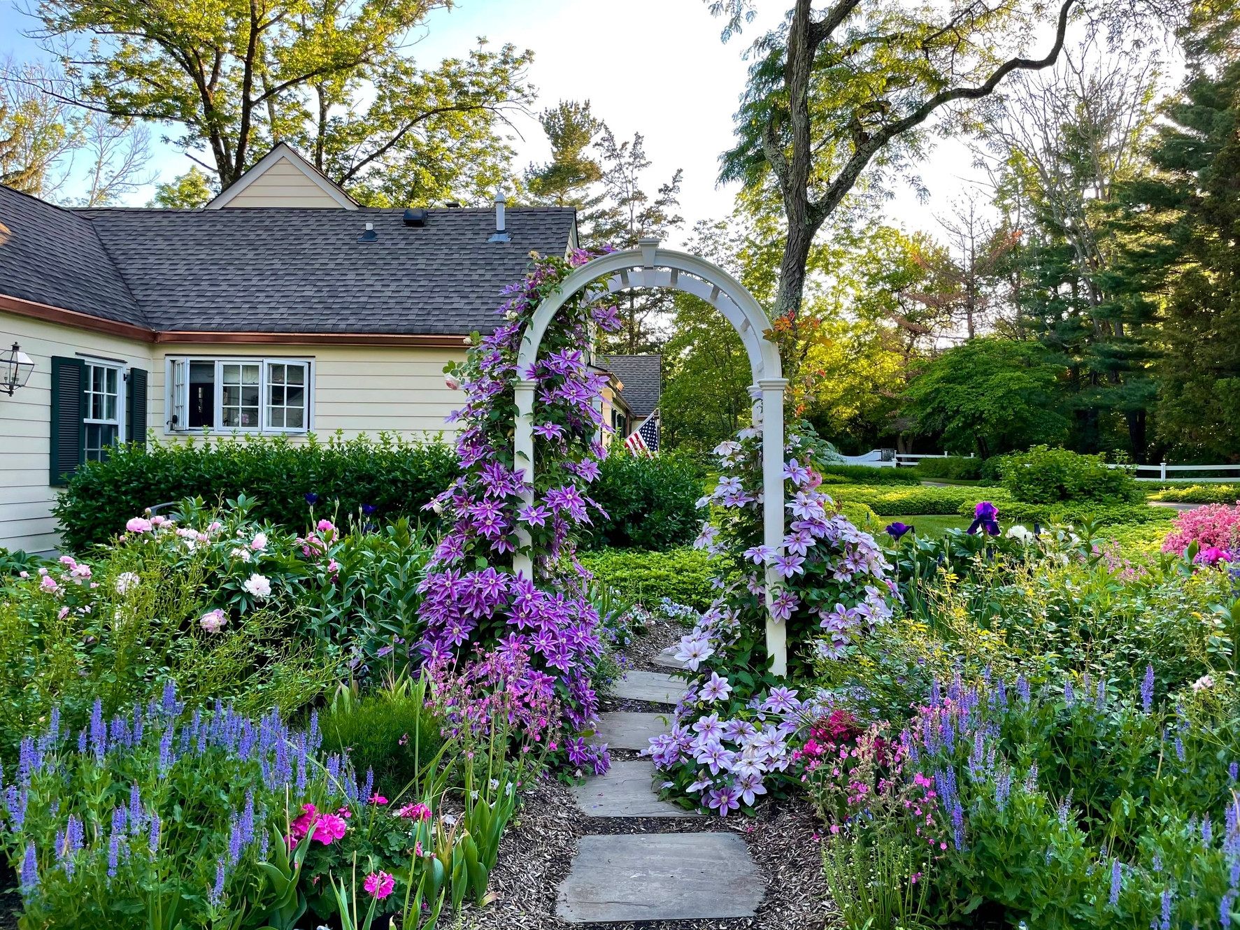 cottage garden landscaping