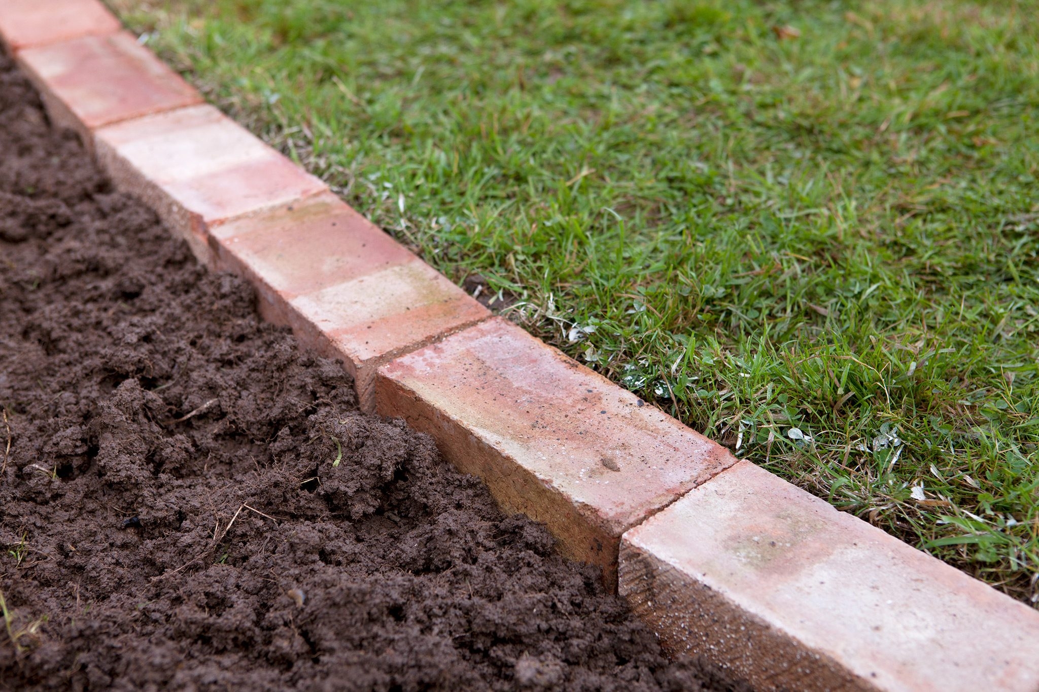 landscaping edge bricks