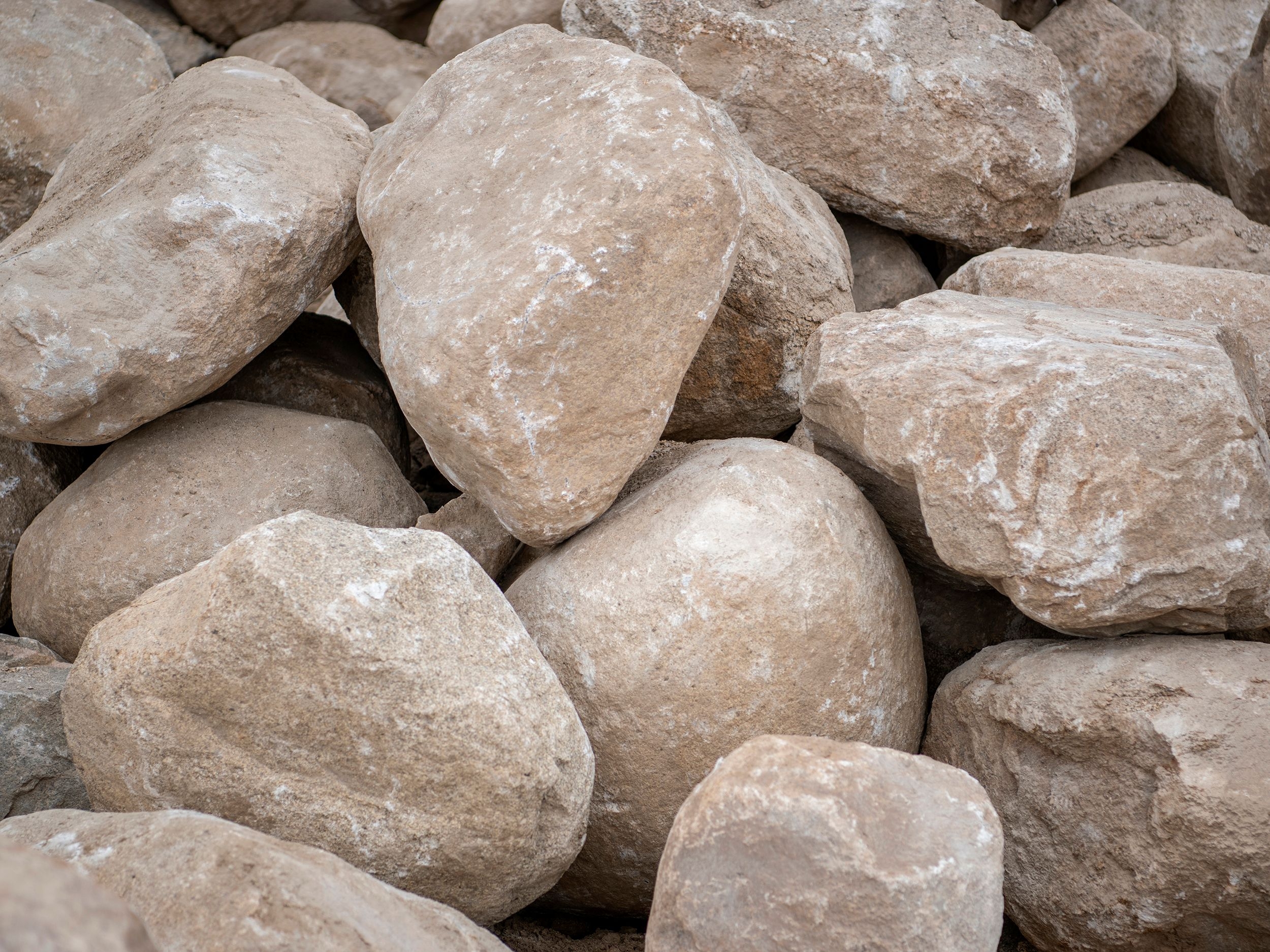Landscape Boulders Guide Enhance Your Yard With Decorative Boulders