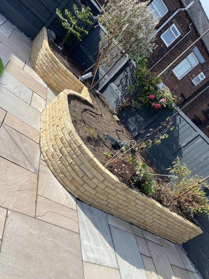 Landscape Gardeners In Saddleworth Uppermill Greenfield Delph