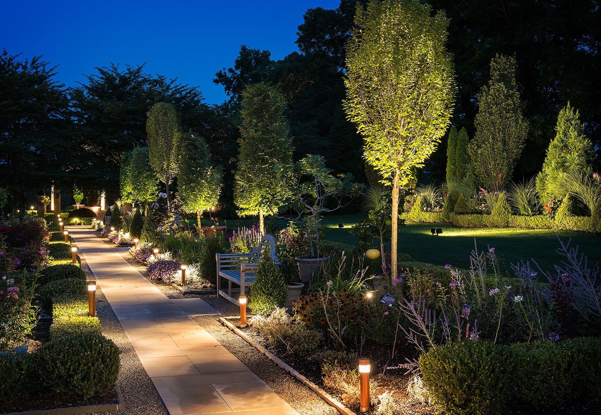 Landscape Lighting Get Noticed Complete Landscaping Service