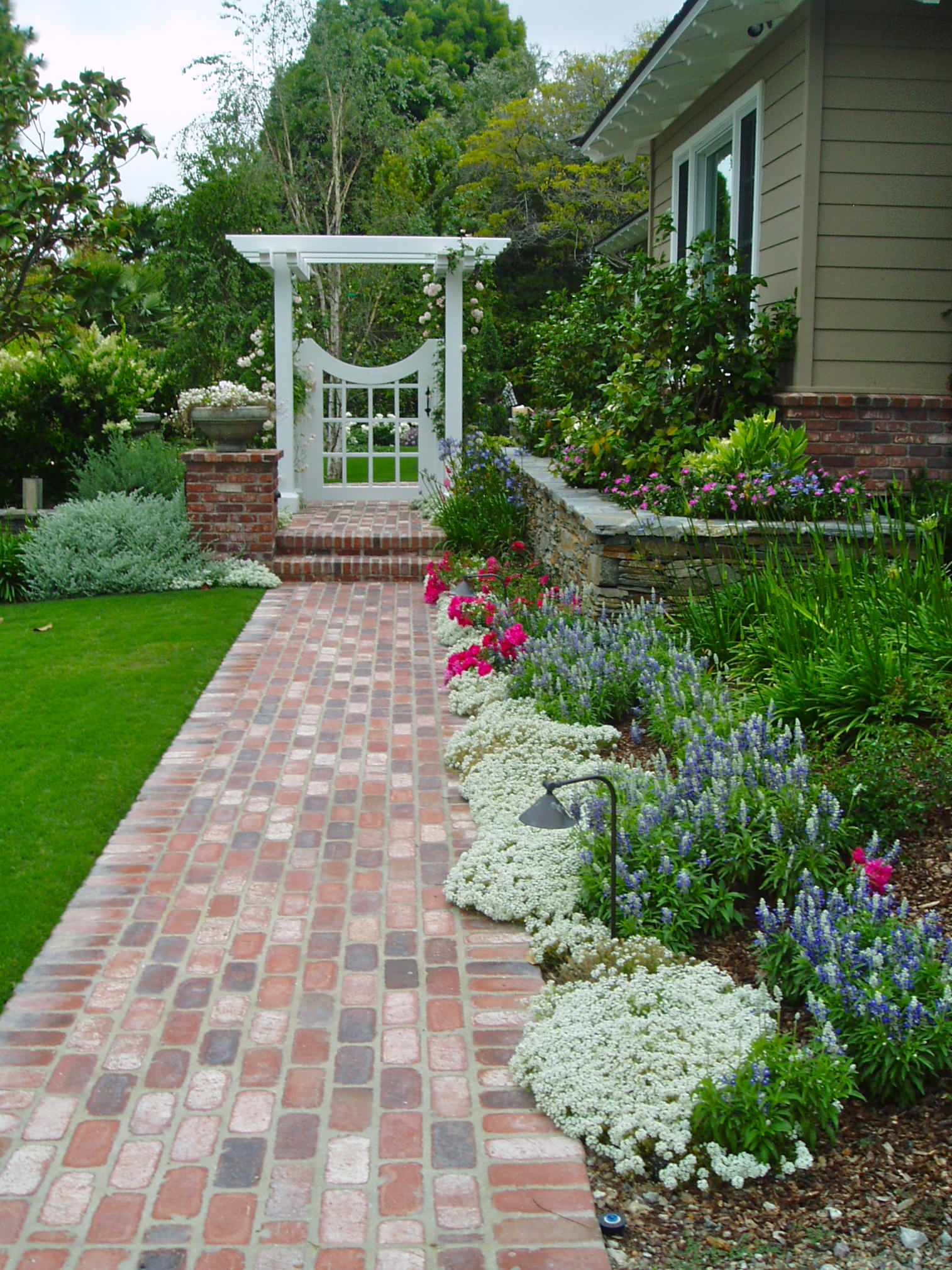 bricks for landscaping