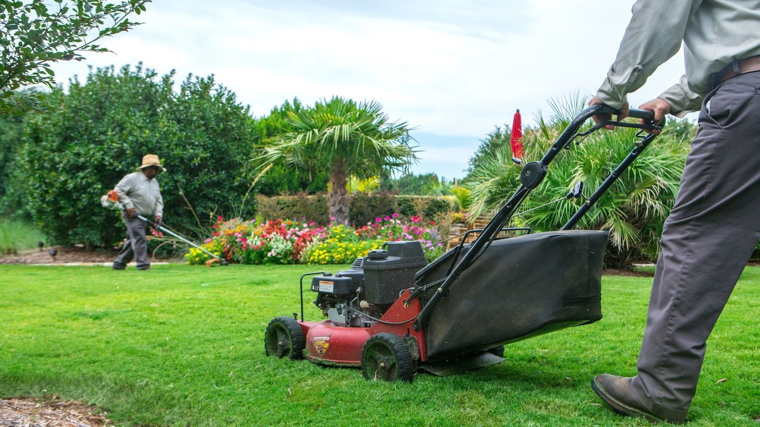 Landscaping Jobs And Career Advice Grassperson Working At Grassperson 2 