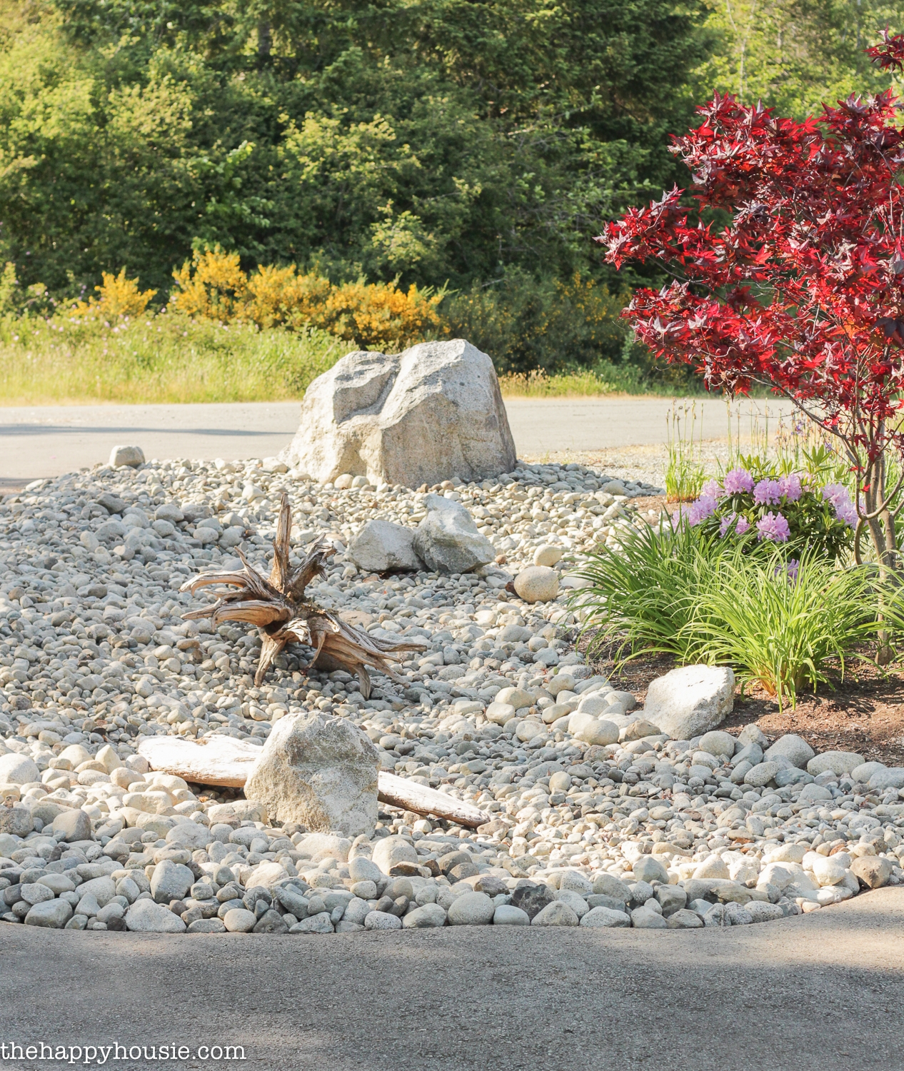 Landscaping With River Rock Dry River Rock Garden Ideas The Happy Housie