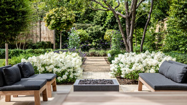 Large Garden Ideas 15 Design Savvy Ways To Transform A Spacious Plot Gardeningetc