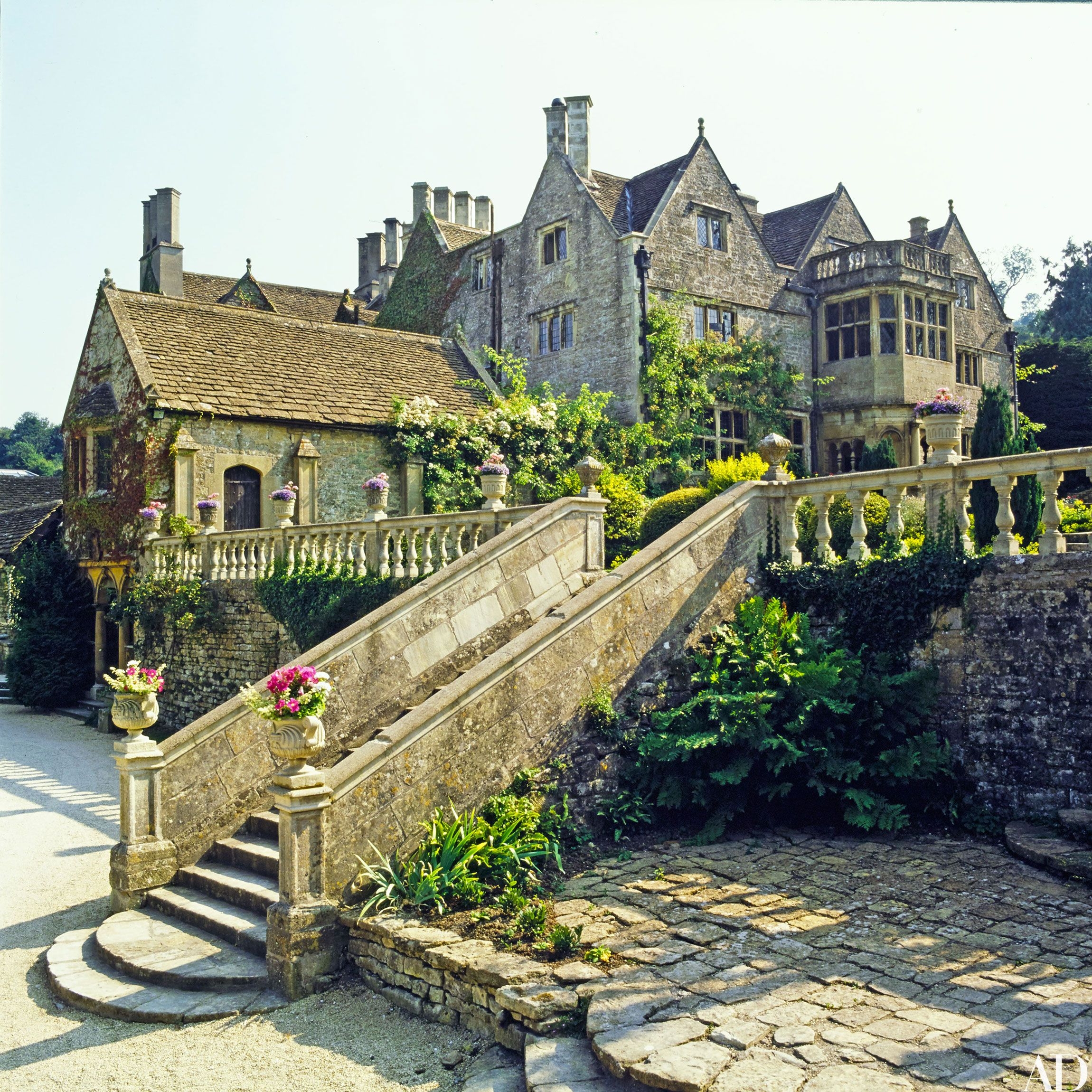 Look Inside Jane Seymour s House In England Architectural Digest