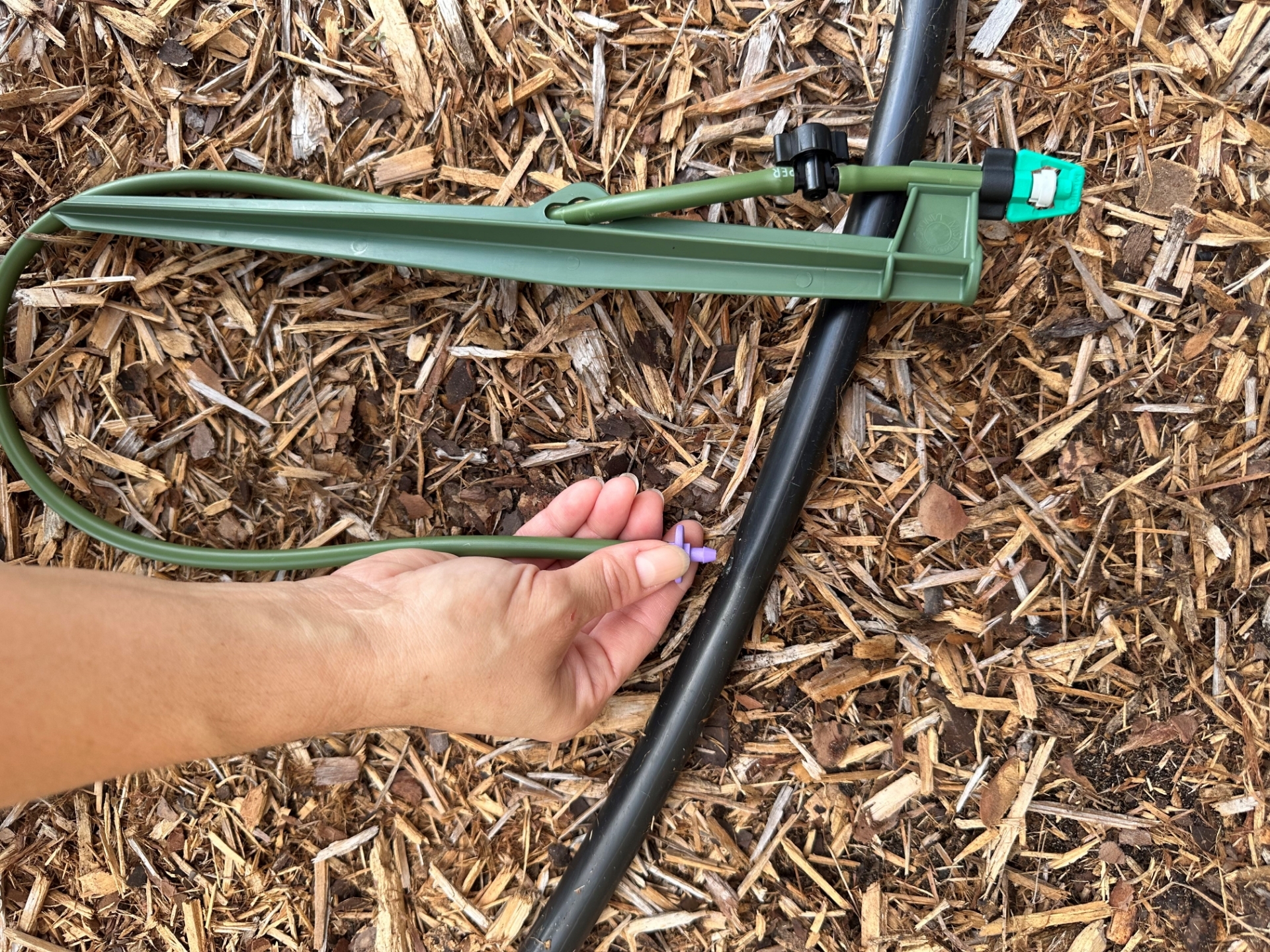 Mister Landscaper Drip Irrigation And Micro Spray Drip Irrigation And Micro Spray Green Landscape Stake Assembly