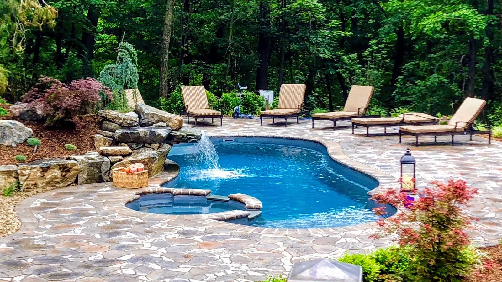 Perfect Pool Placement Expert Landscaping Tips