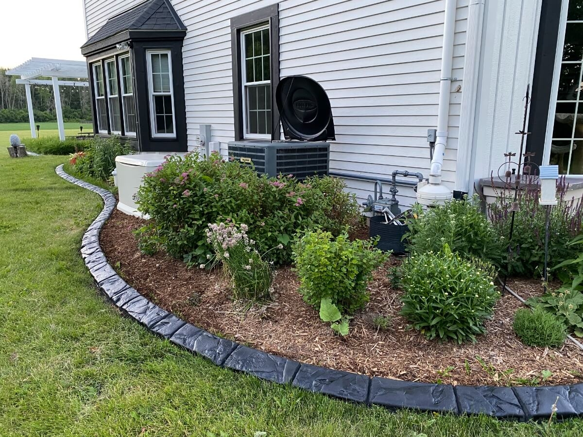 Premium Concrete Landscape Edging And Borders Cedar Creek Curbing