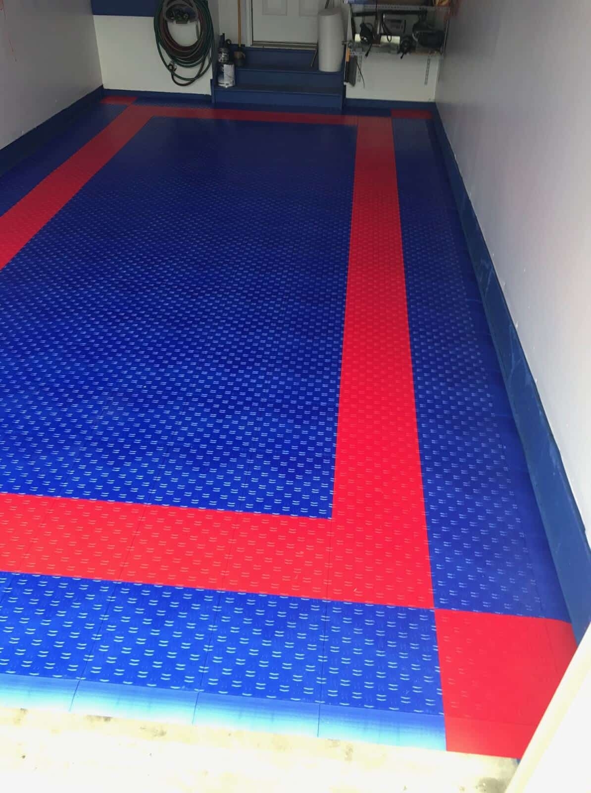 Red Blue HD Diamond Interlocking Garage Floor Tiles