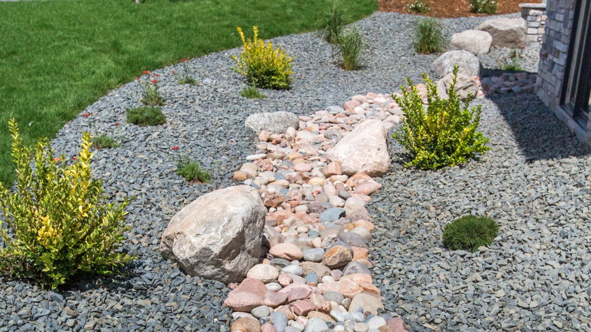 River Rock Stone Landscaping Guide For Small Yards