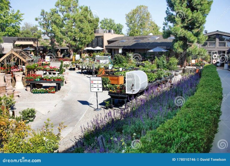 Rogers Garden Landscape Editorial Photo Image Of Backyard 178010746