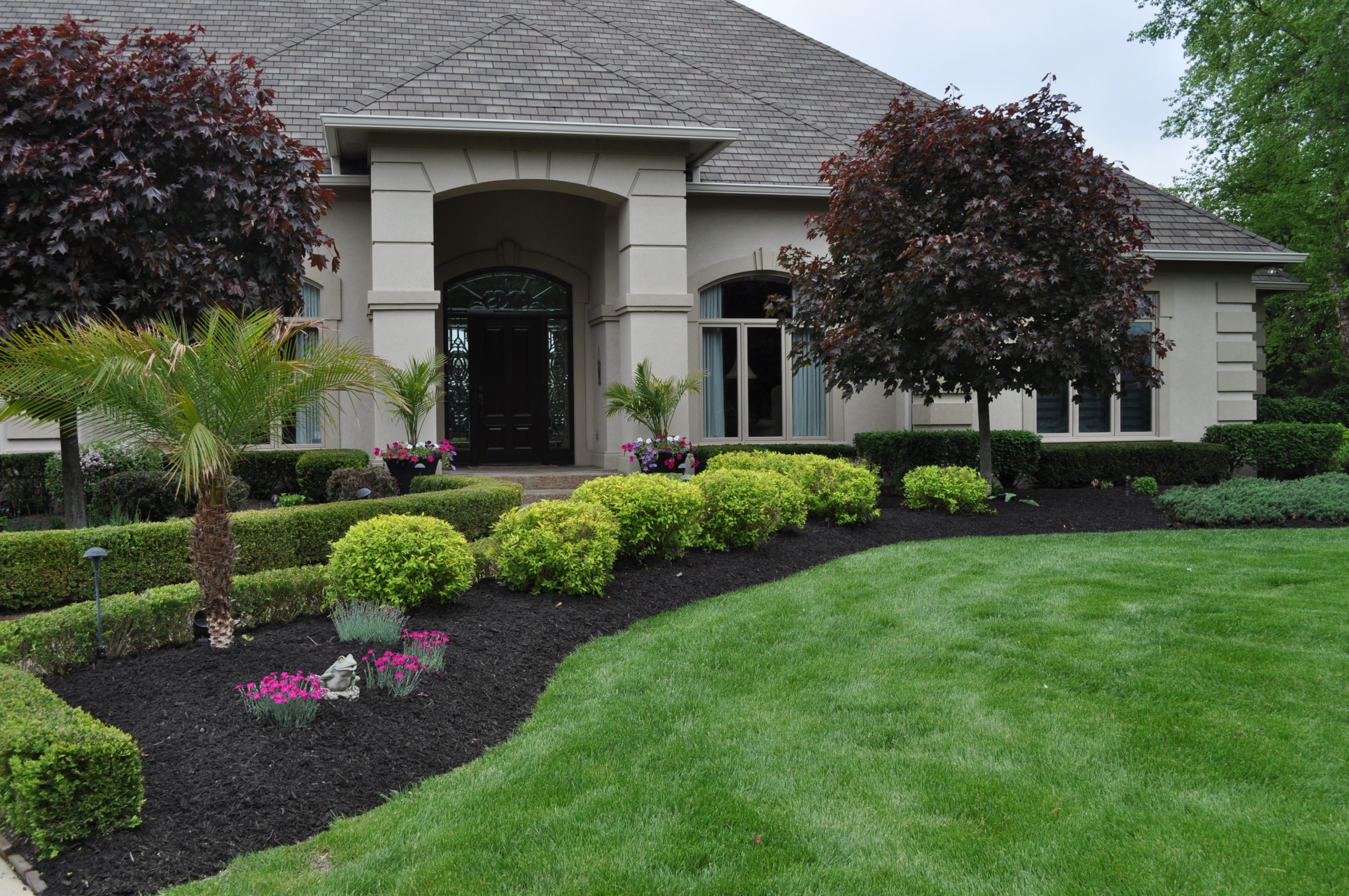 Should I Mulch Use Stone Or River Rock Around My House McCarty Mulch