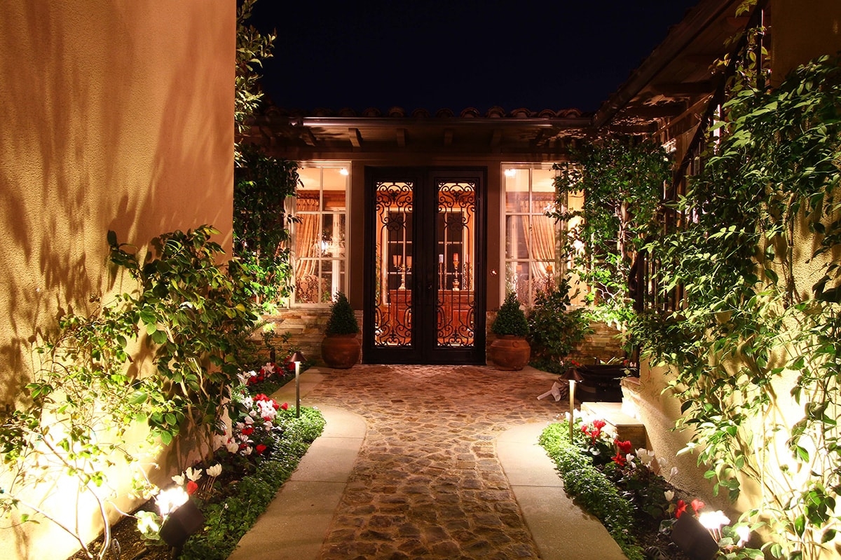 Sollos Landscape Lighting