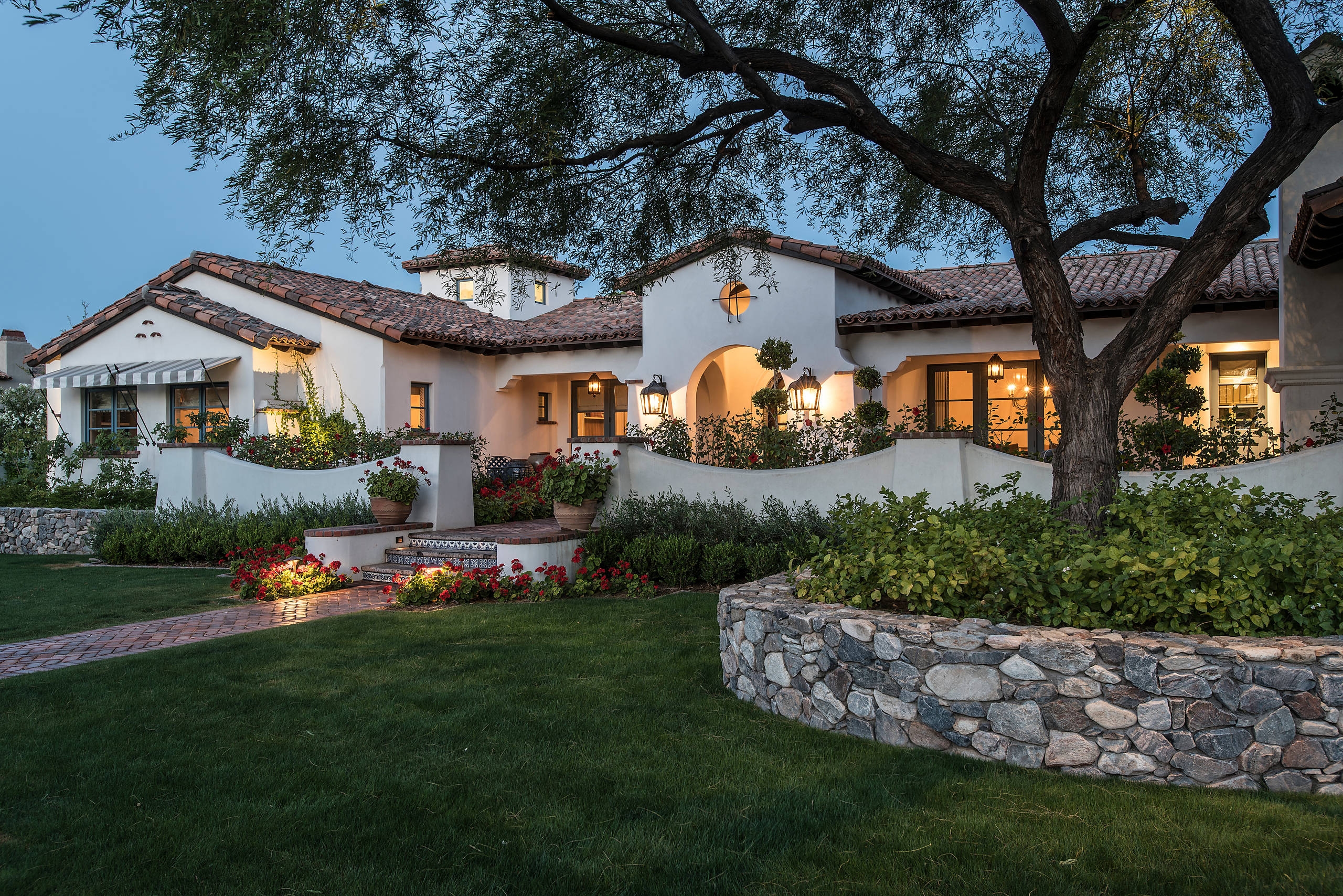 Spanish Style Front Yard Photos Ideas Houzz