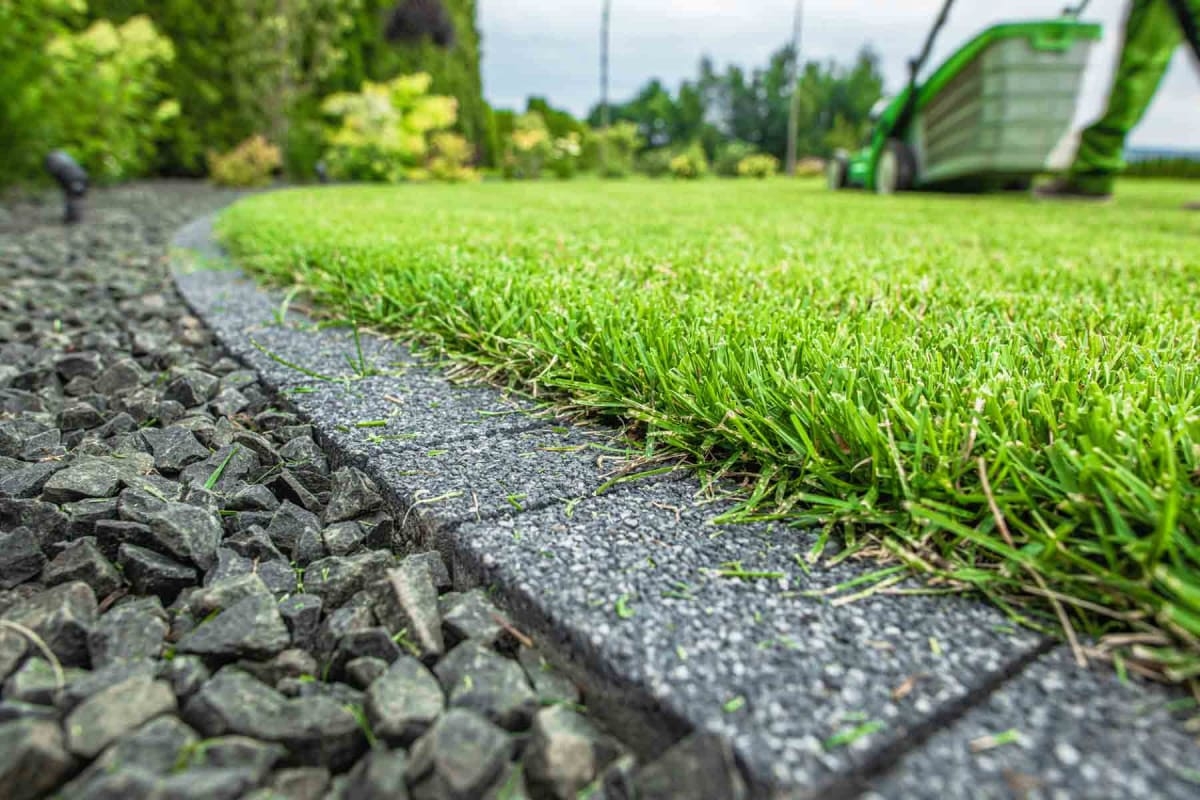 The 10 Best Small Job Landscapers Near Me with Free Quotes 