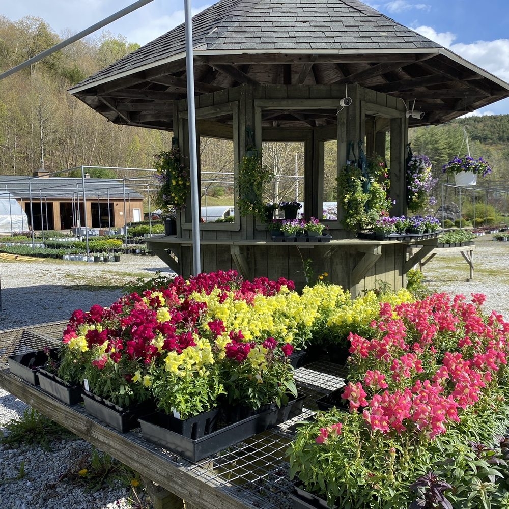 harken's landscape supply & garden center