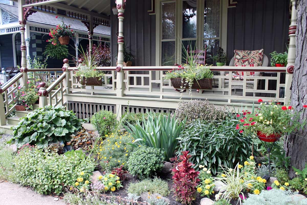 small shrubs for landscaping