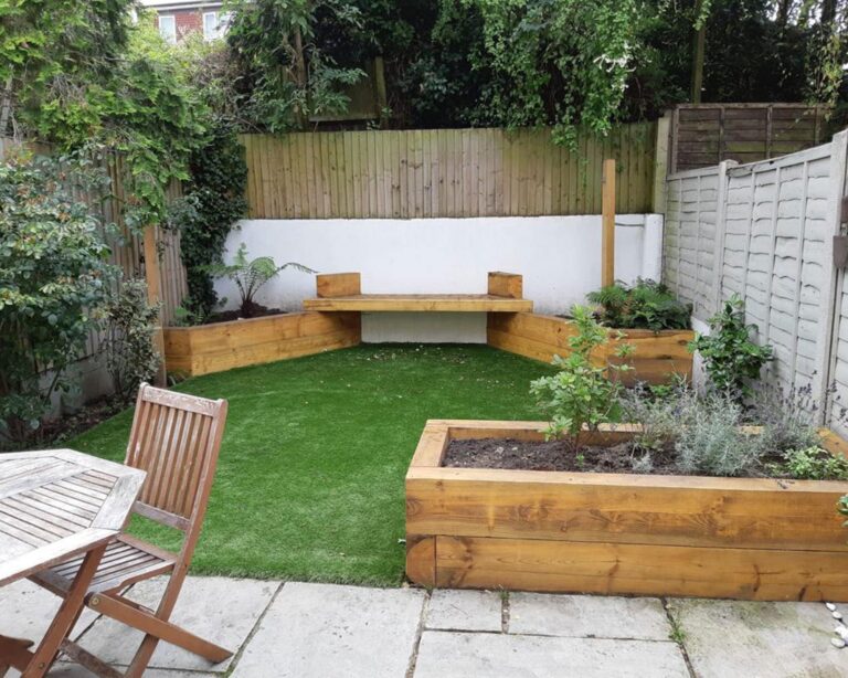This Sleepers Planters Garden Makeover Makes A Big Impact Gardeningetc