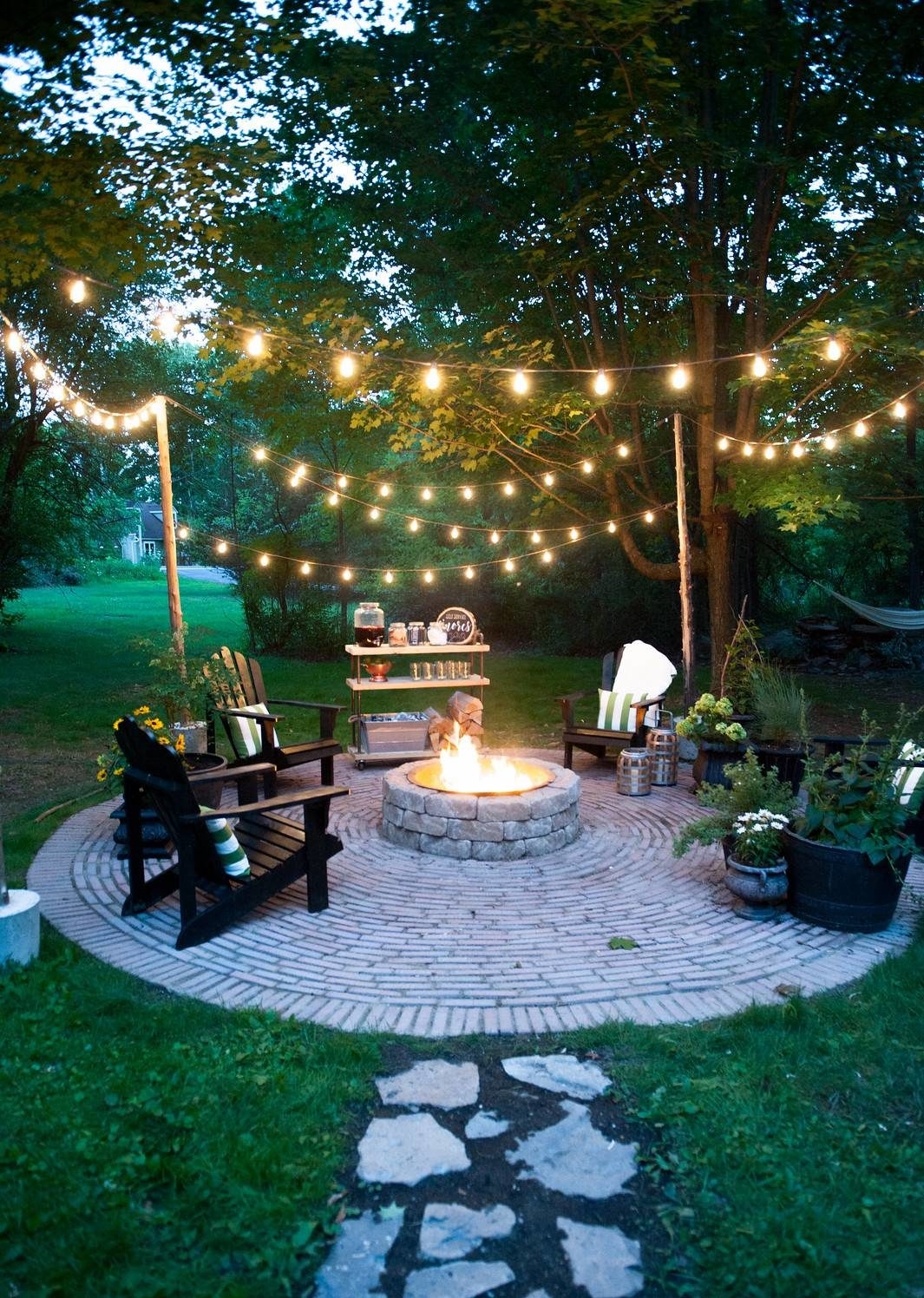 Unique Fire Pit Area Ideas For Entertaining And Enjoying Decoist