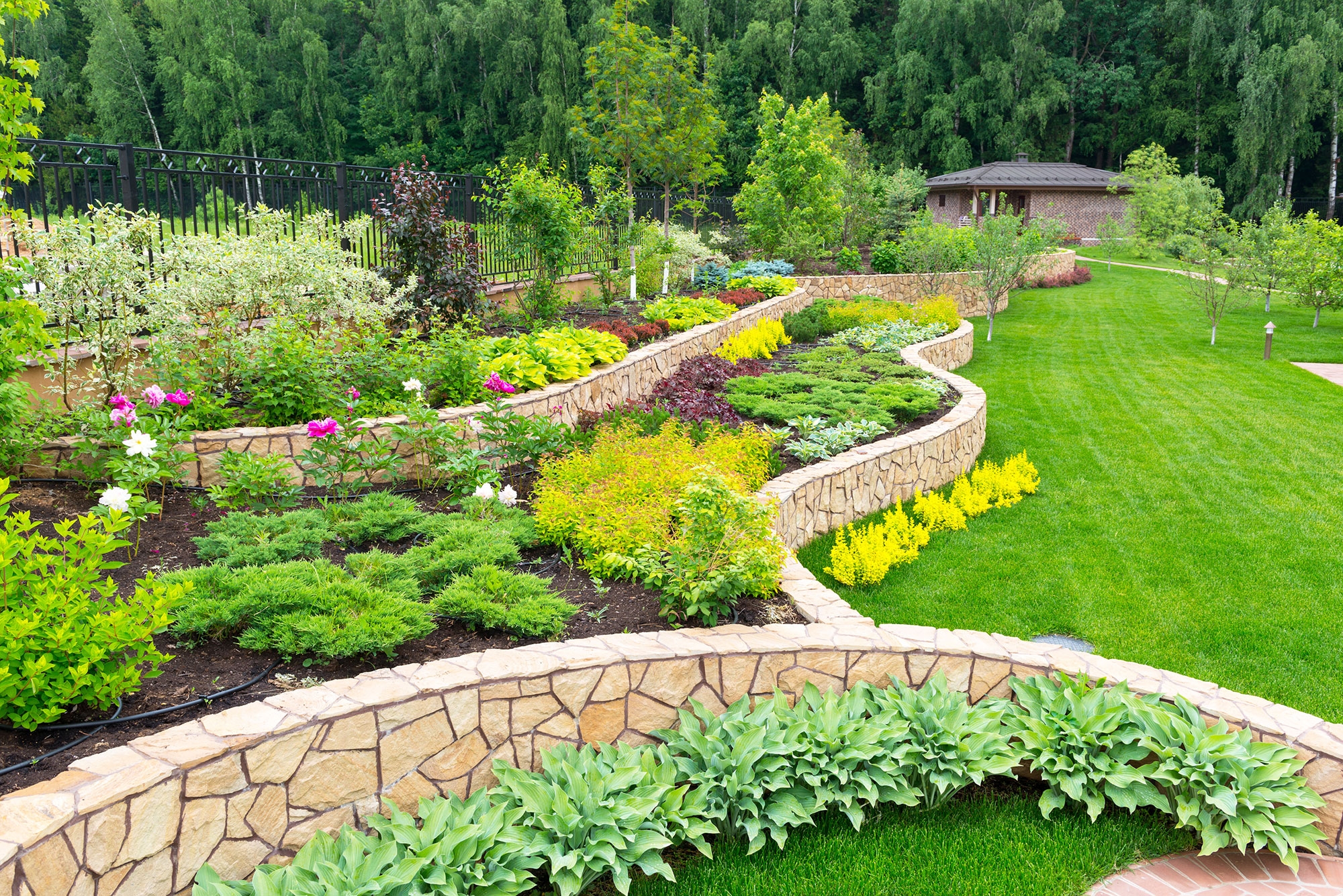 Unique Rock Landscaping Ideas That Won t Look Identical To Your Neighbors MDI Rock